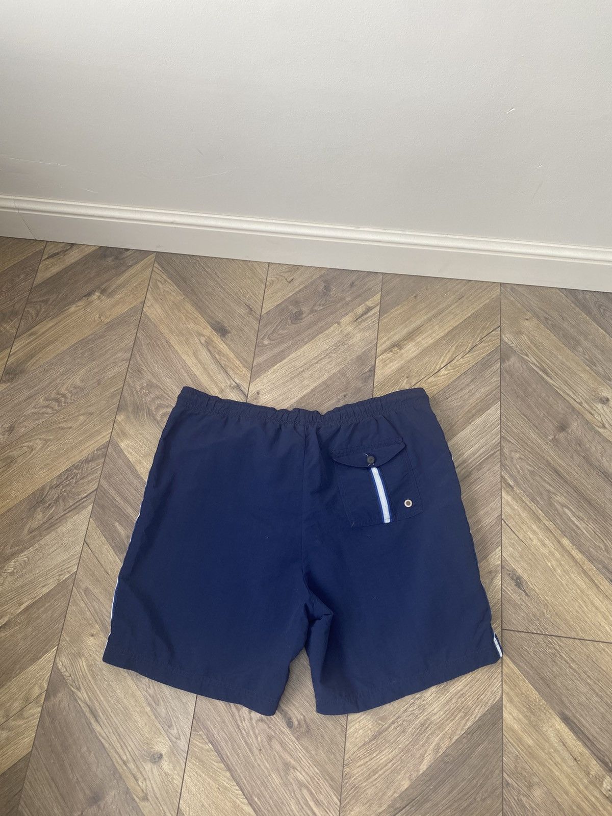 Nike × Vintage Nike Vintage Mens Nylon Shorts Size US 35 - 9 Thumbnail