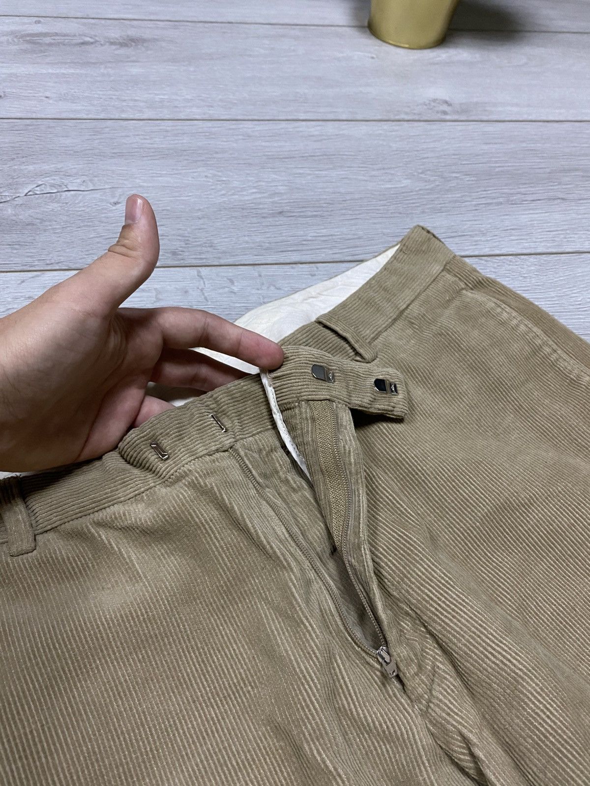 Burberry Burberry Italy vintage corduroy small logo pants Size US 36 / EU 52 - 9 Thumbnail
