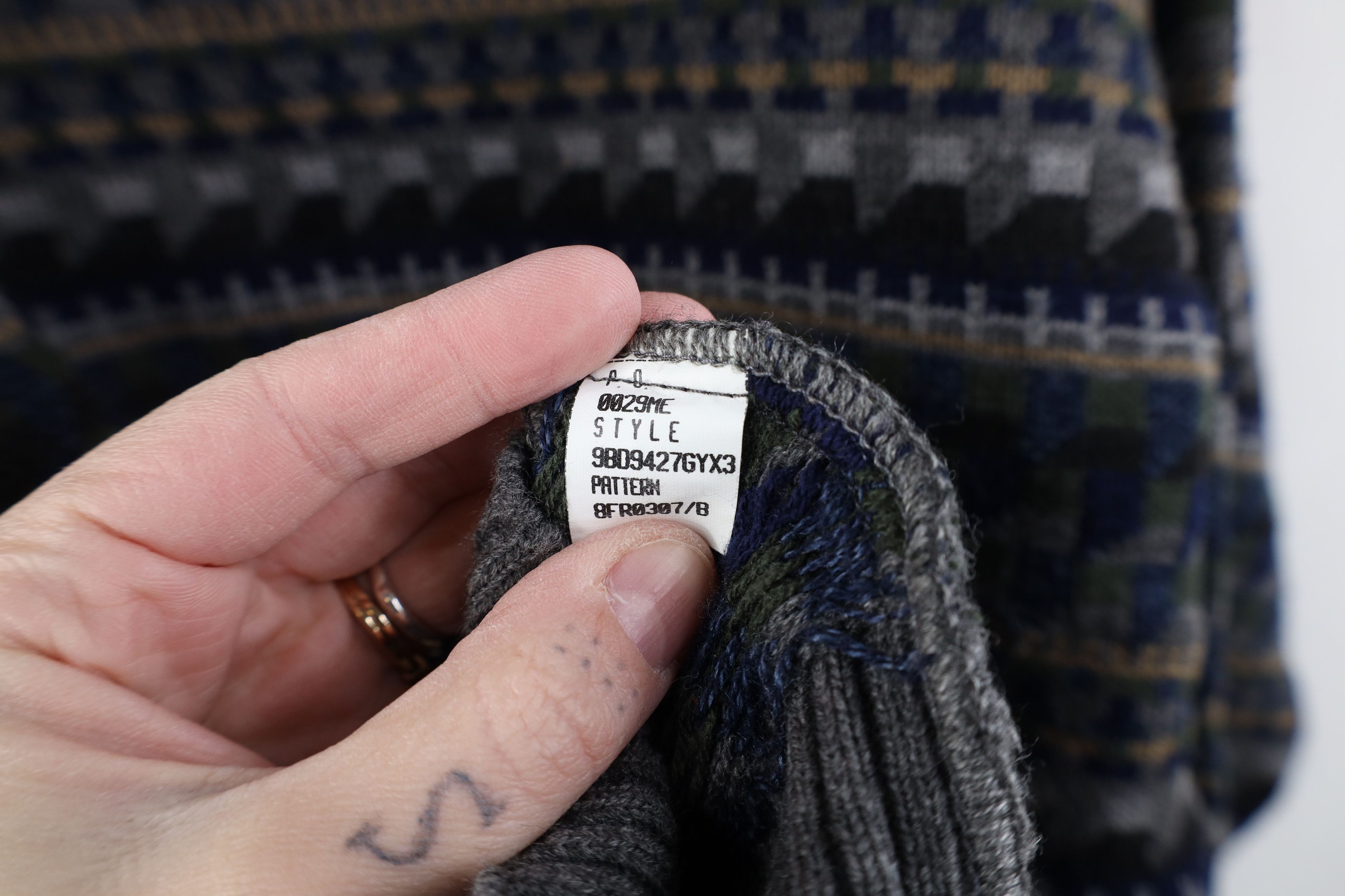 Vintage Vintage 90s Streetwear Tone Fair Isle Knit Crewneck Sweater Size US M / EU 48-50 / 2 - 7 Thumbnail
