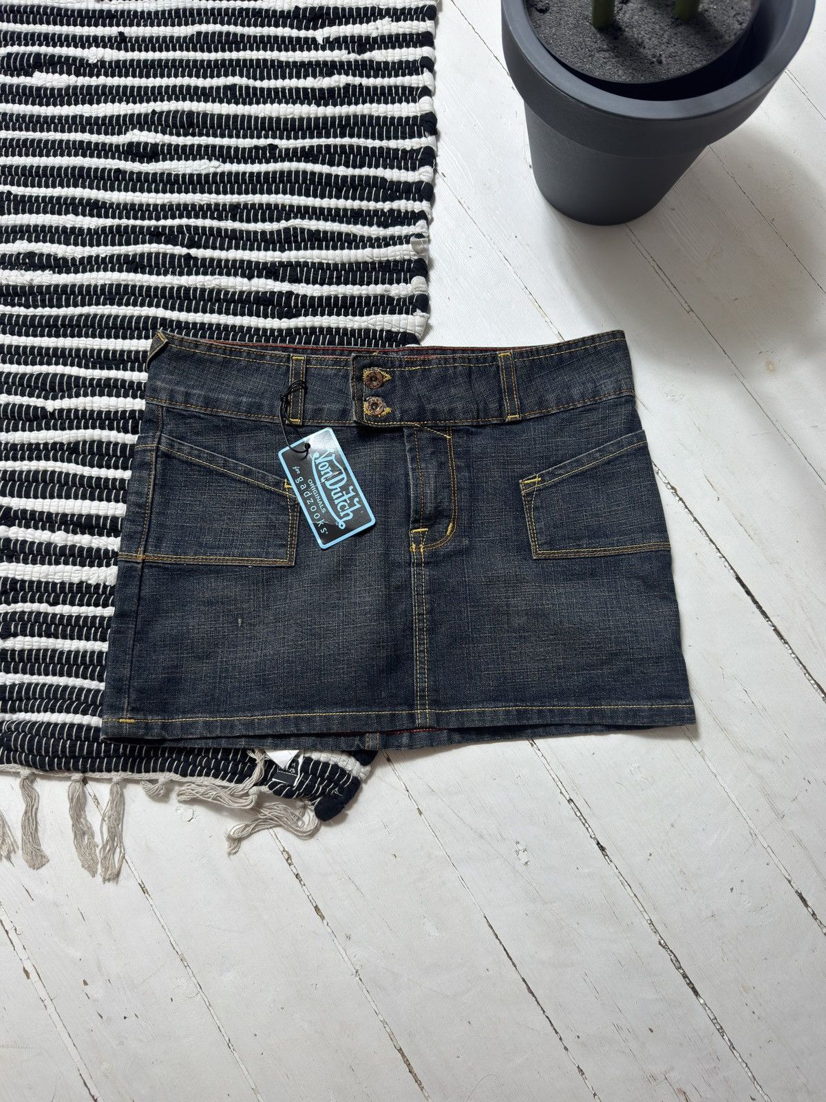 Von Dutch VINTAGE VON DUTCH 2000s MINI DENIM SKIRT Size 28" / US 6 / IT 42 - 3 Thumbnail