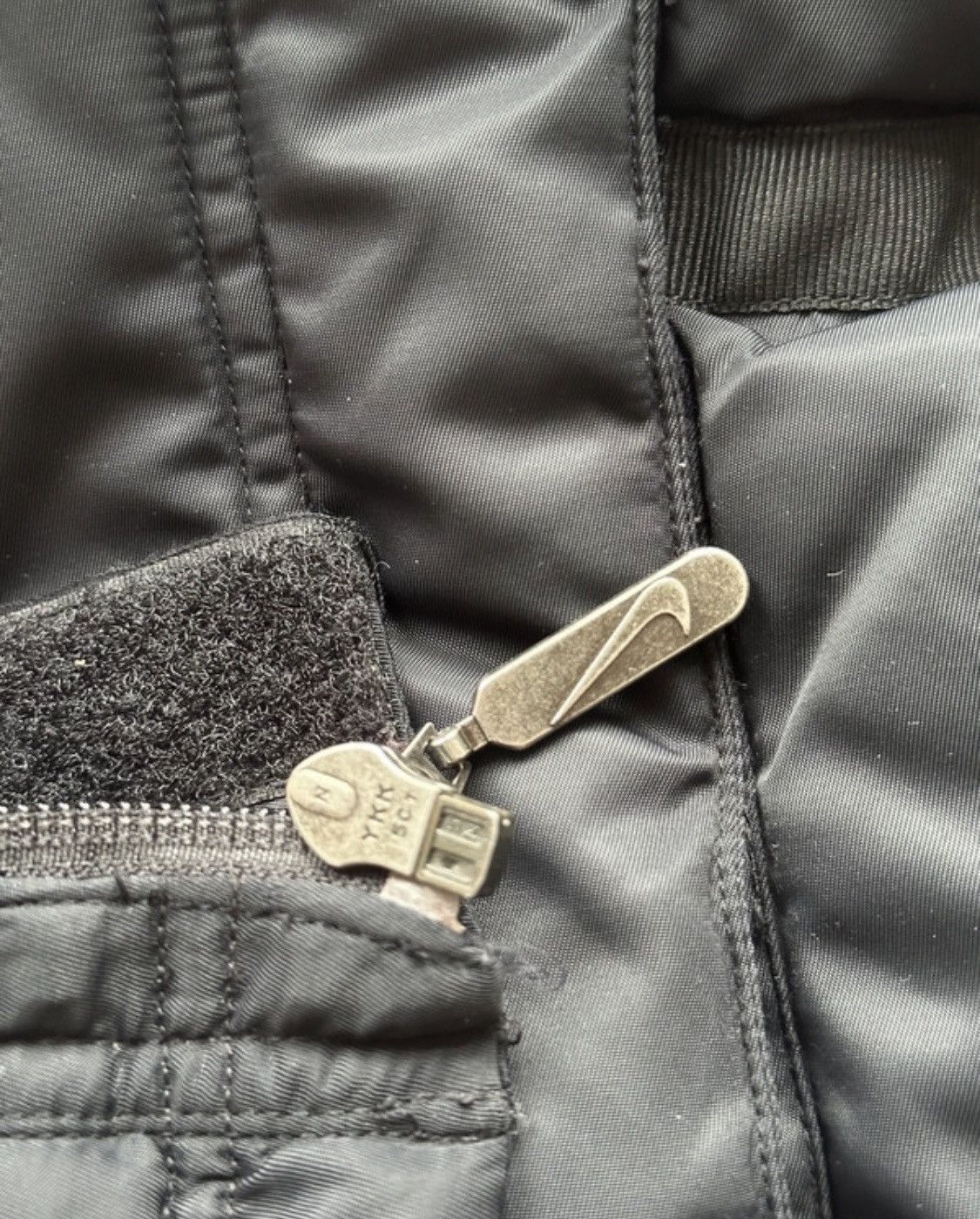 Vintage Vintage Nike Down Jacket Size US L / EU 52-54 / 3 - 7 Thumbnail