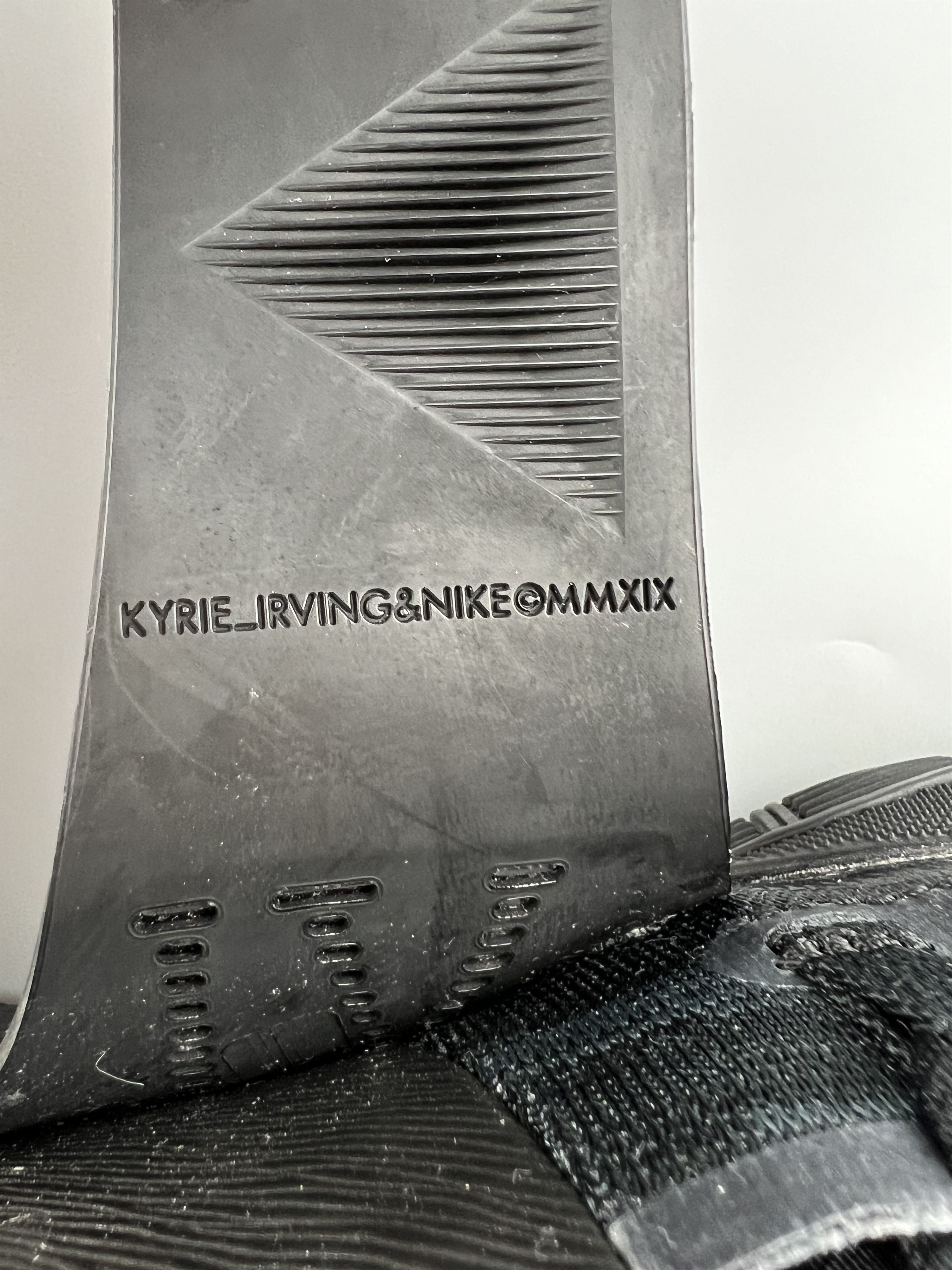 Nike Nike Kyrie 6 Basketball Shoes Women's Size 36.5 Size US 5.5 / IT 35.5 - 7 Thumbnail