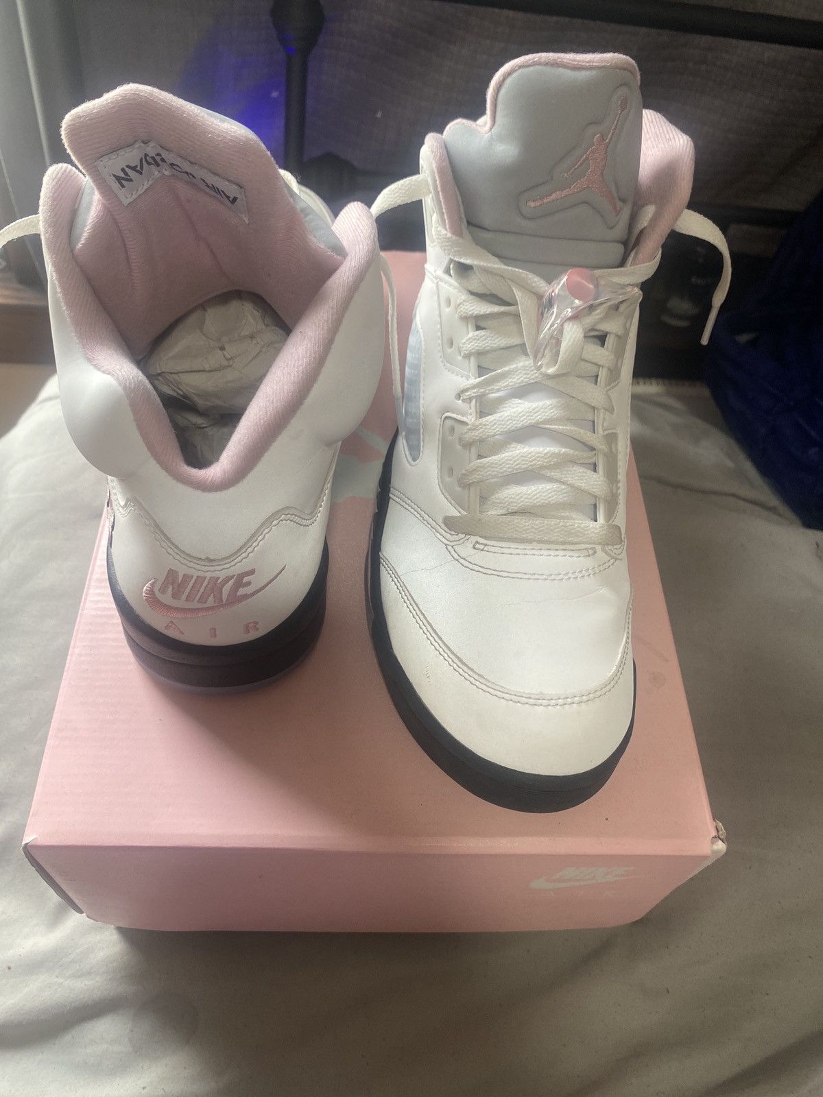 Jordan Brand Jordan 5 Retro soft pink Size US 9 / EU 42 - 3 Thumbnail