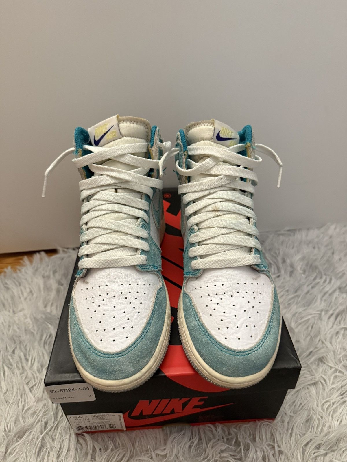 Nike Air Jordan Retro 1 High OG GS Turbo Green Size US 6 / EU 39 - 3 Thumbnail