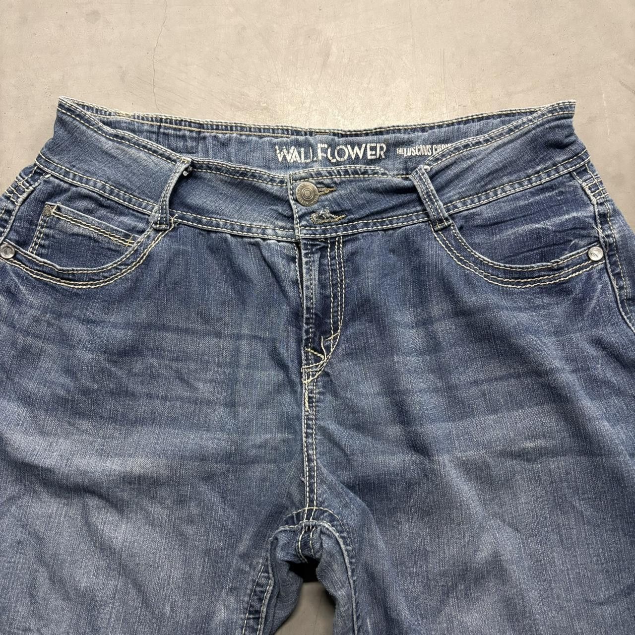 Vintage Crazy Vintage Y2K/2000s Baggy WallFlower Low rise Wideleg Dark Blue Wash Denim Jeans! Size US 32 / EU 48 - 2 Thumbnail