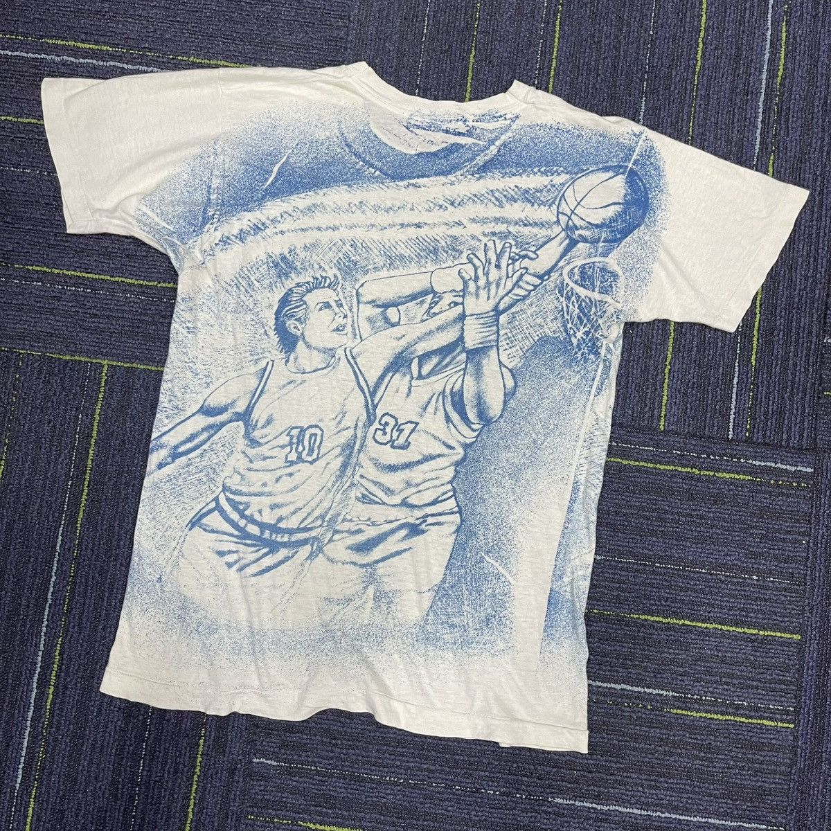 NBA × Vintage VINTAGE KENTUCKY WILDCATS 80s AOP STREETWEAR T SHIRT Size US L / EU 52-54 / 3 - 4 Thumbnail