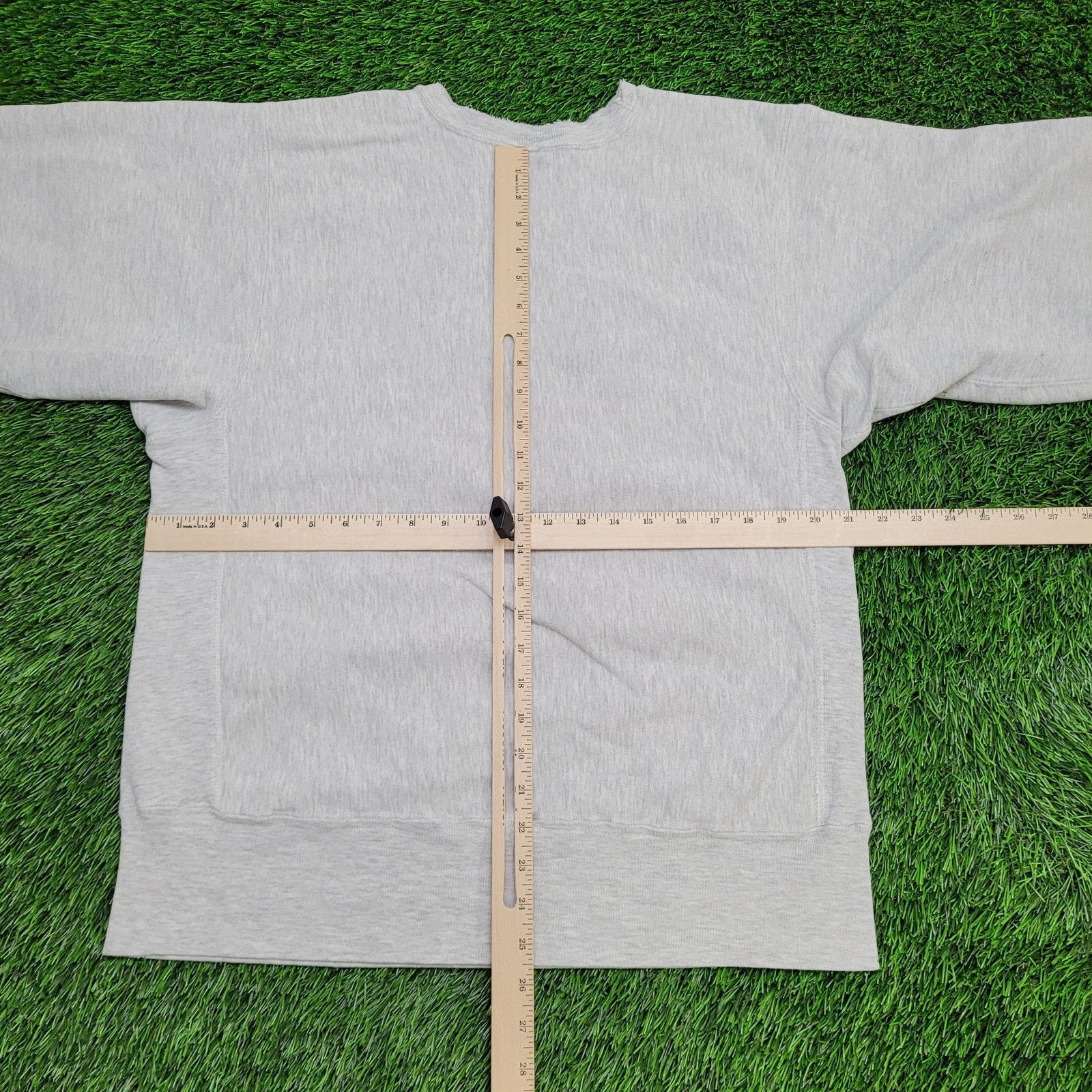 Champion Vintage Champion Sweatshirt L/XL 21x26 Reverse-Weave Size US XL / EU 56 / 4 - 7 Thumbnail