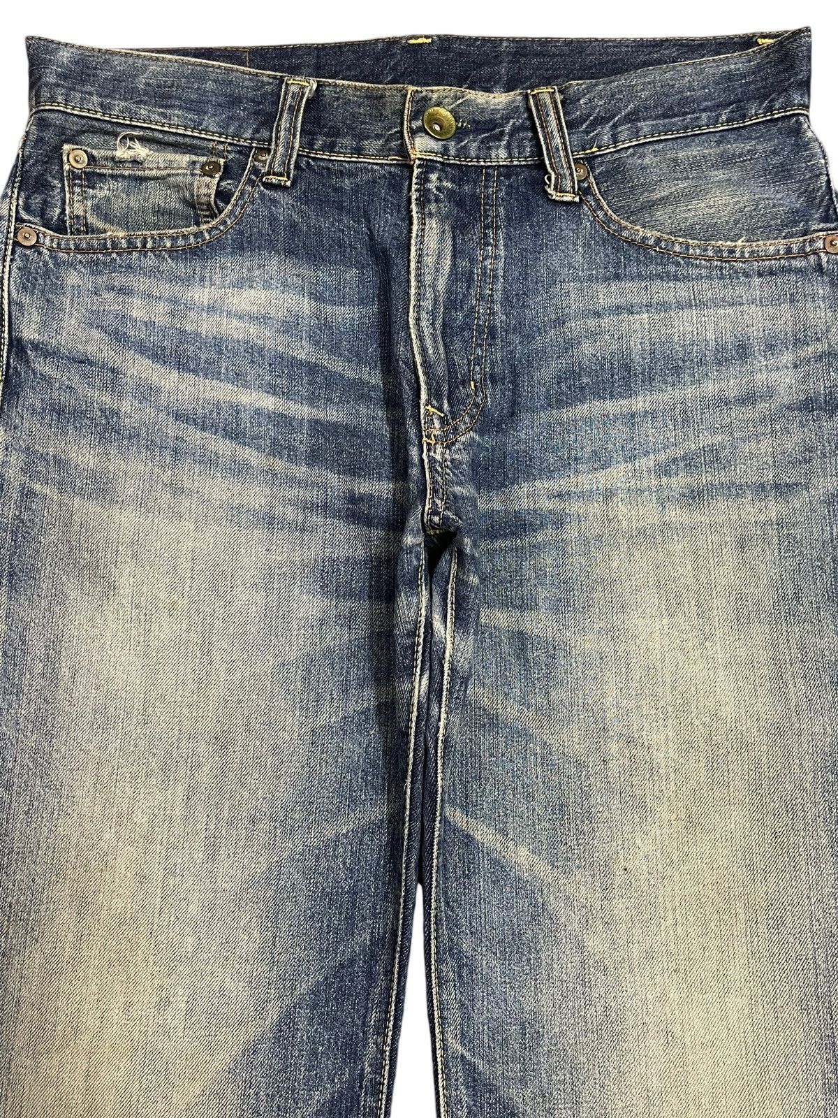 Uniqlo Vintage Japanese Uniqlo Blue Faded Wash Style Loose Jeans Size US 32 / EU 48 - 3 Thumbnail