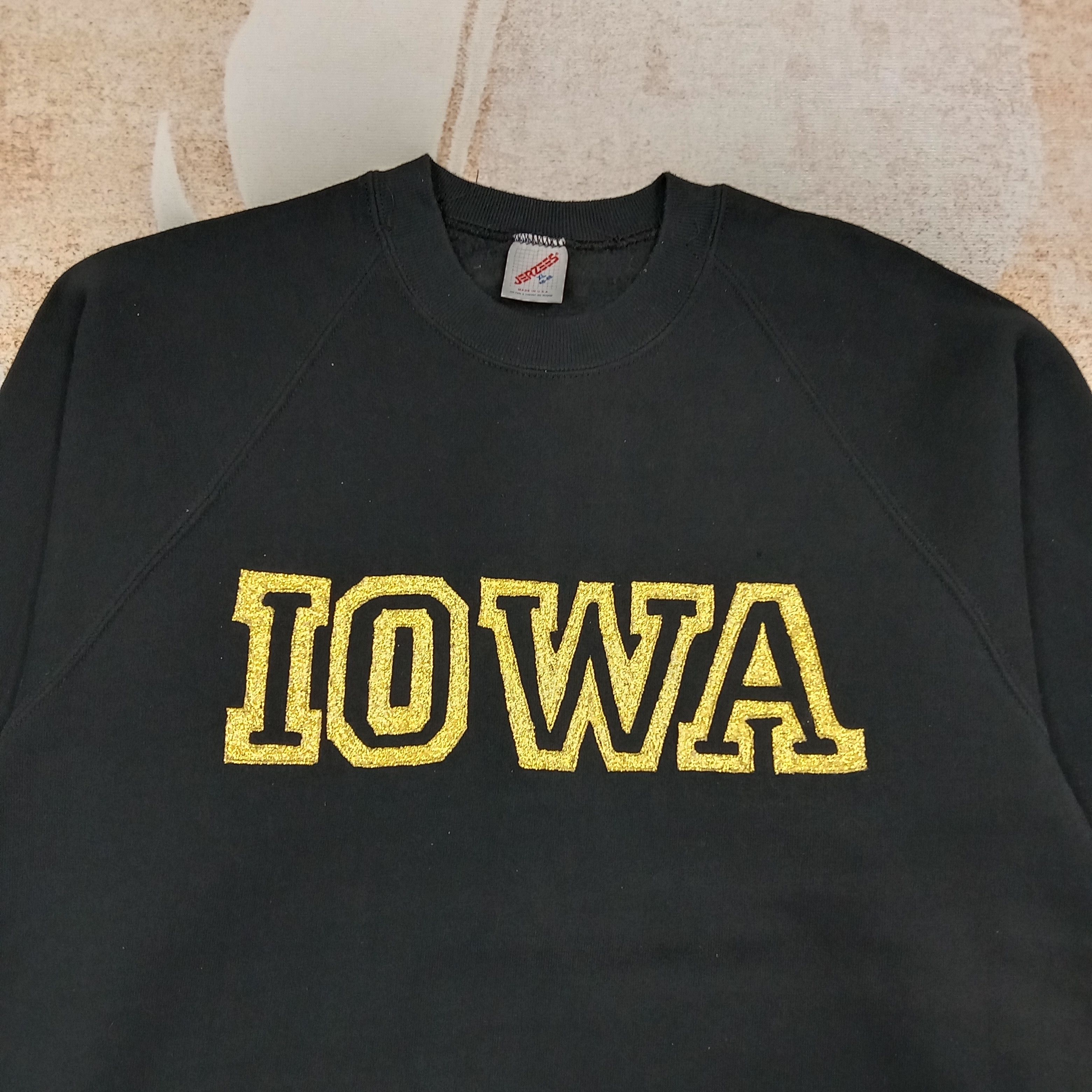 Vintage IOWA Mathero Families Sweatshirt 90's C268N17 Size US M / EU 48-50 / 2 - 2 Thumbnail