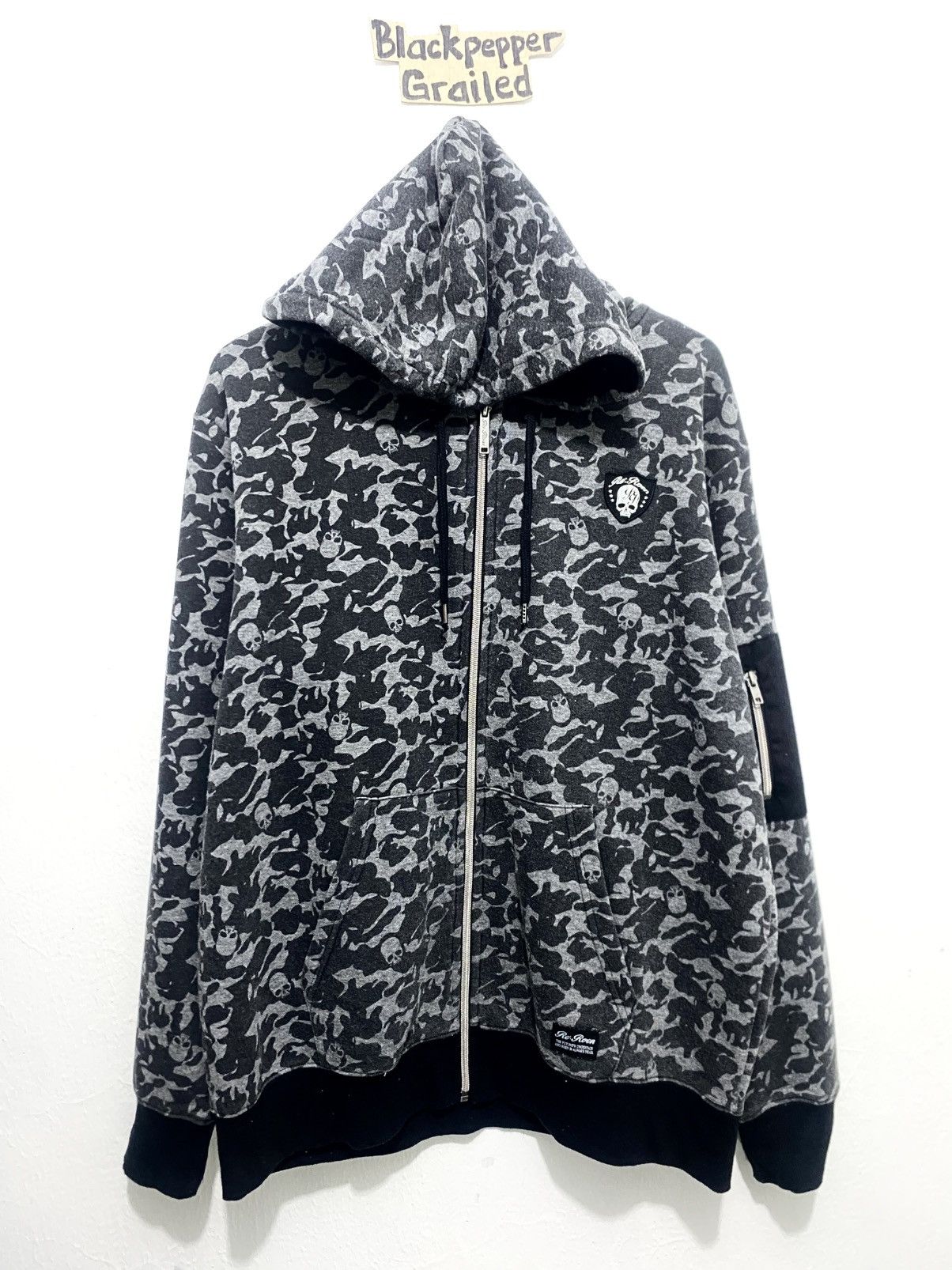Roen Roen Hoodie Zipper Camo Skull Japanese Brand Size US XL / EU 56 / 4 - 1 Thumbnail