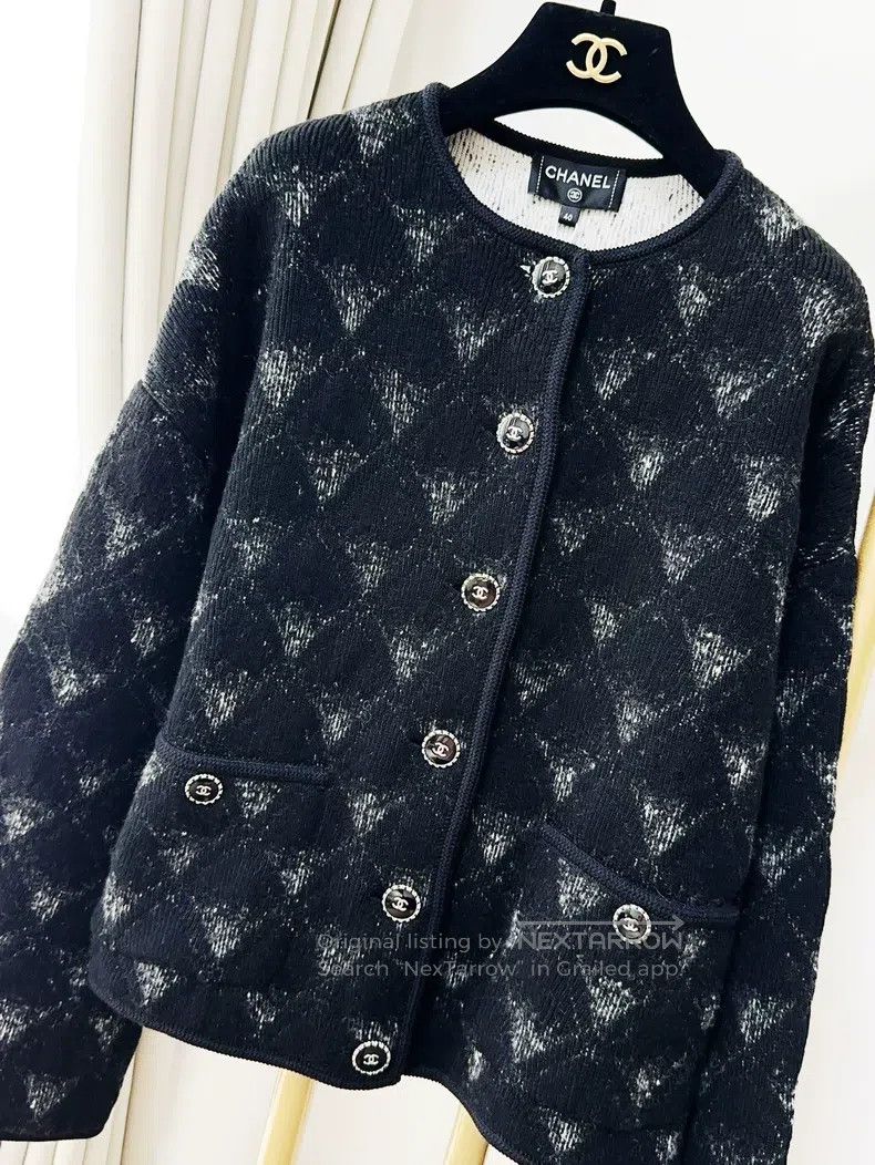 Chanel Chanel 21B autumn and winter black and gray long-sleeved s Size S / US 4 / IT 40 - 2 Thumbnail