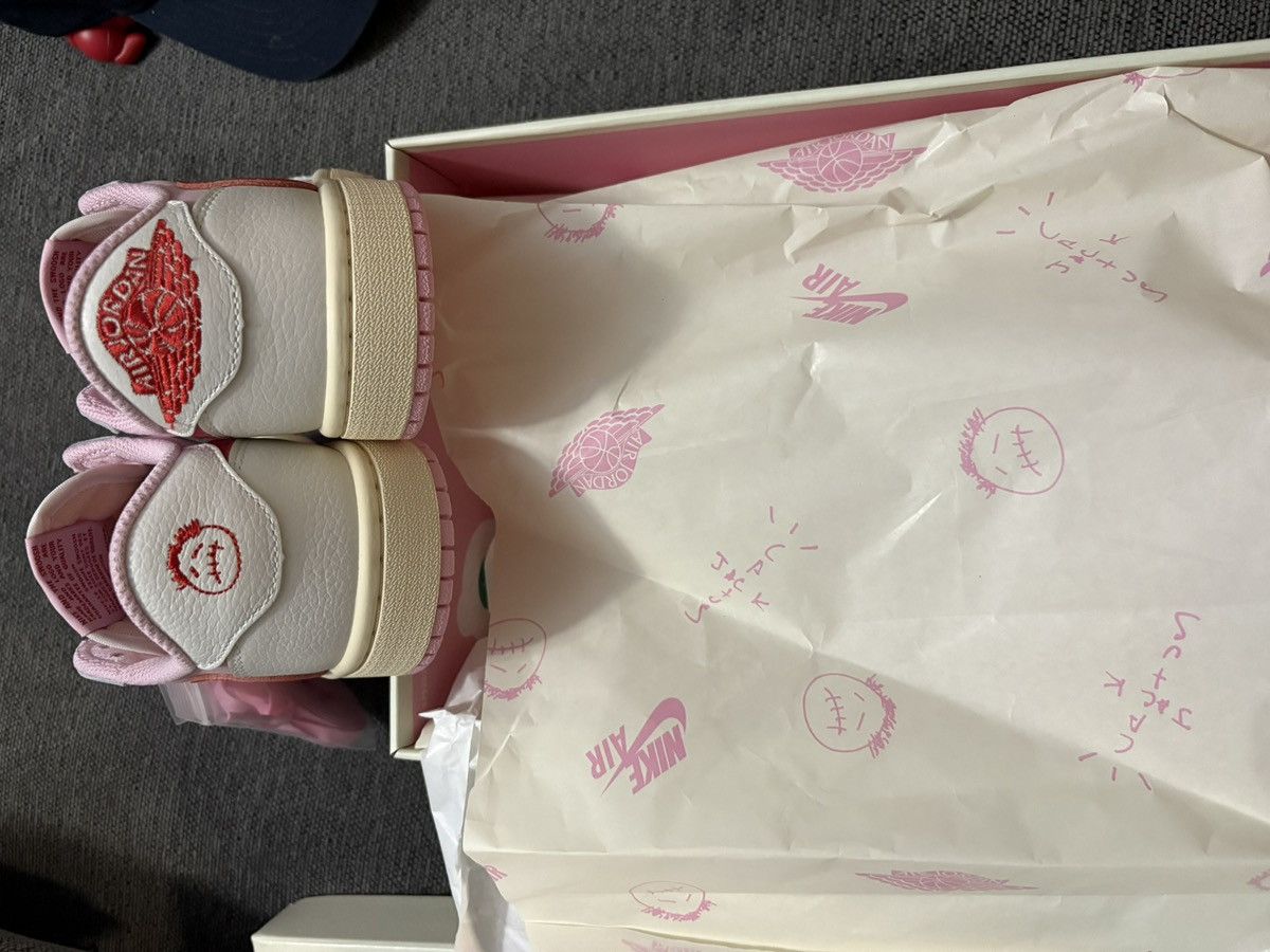 Nike Travis Scott Tropical Pink AJ1 Size US 5.5 / EU 38 - 3 Thumbnail