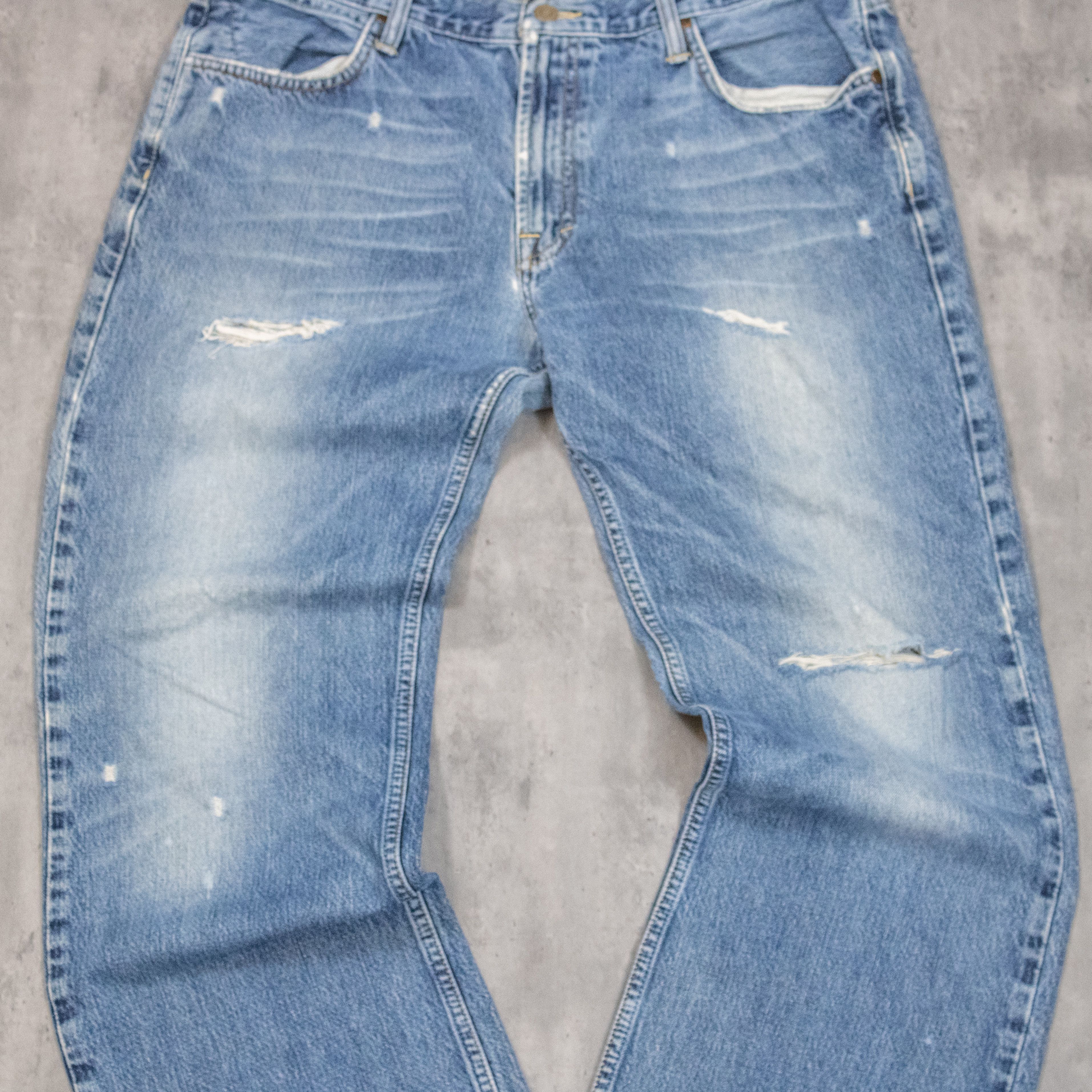 American Eagle Outfitters Y2K 00's Baggy Relax Bootcut Midwash Distressed Denim Pant's Size US 36 / EU 52 - 7 Thumbnail