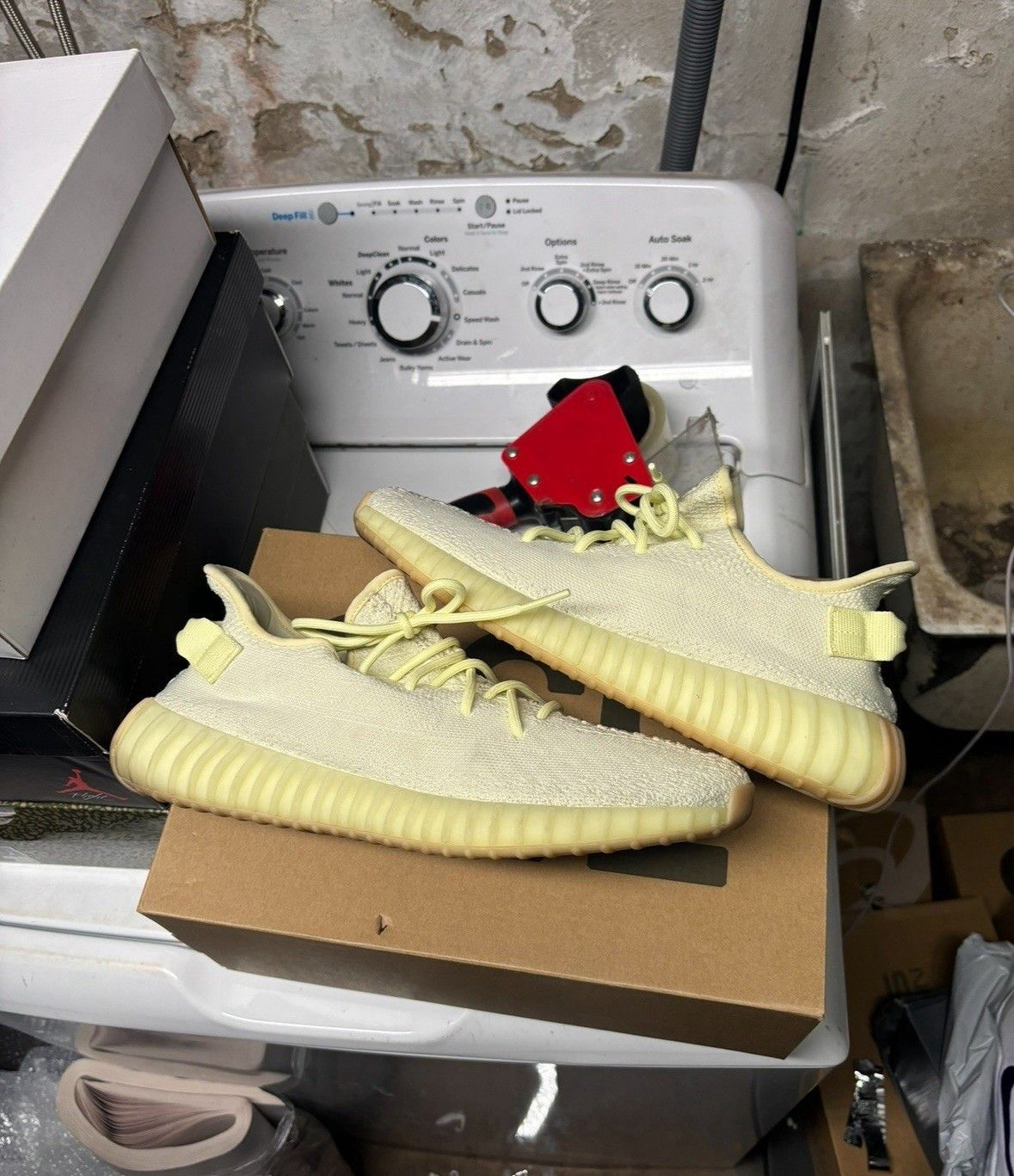 Yeezy adidas Yeezy Boost 350 V2 Butter CLEAN Size US 12 / EU 45 - 1 Thumbnail