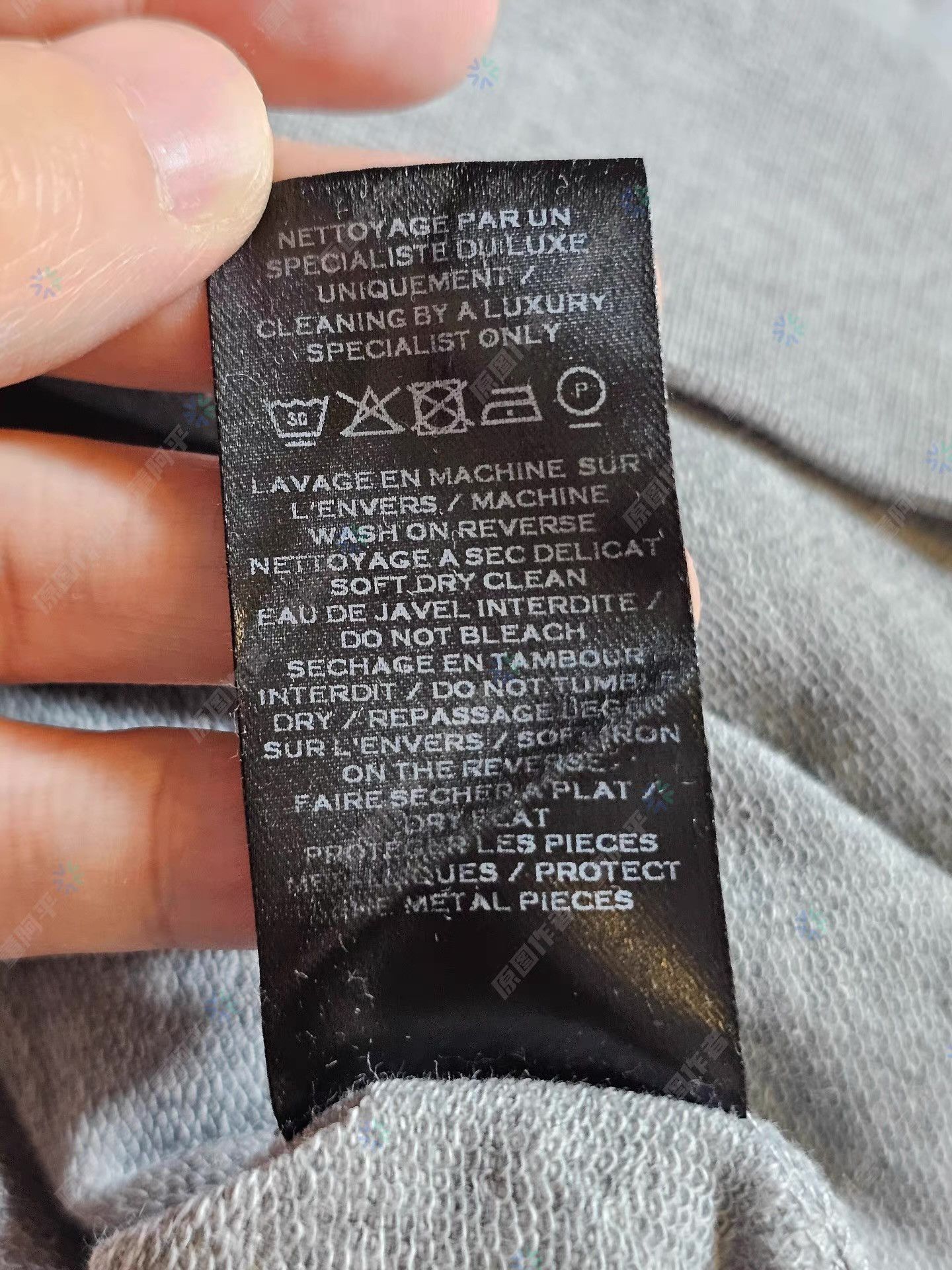 Balmain Balmain Men's Gray Lightweight Hoodie Q4 Size US M / EU 48-50 / 2 - 8 Thumbnail