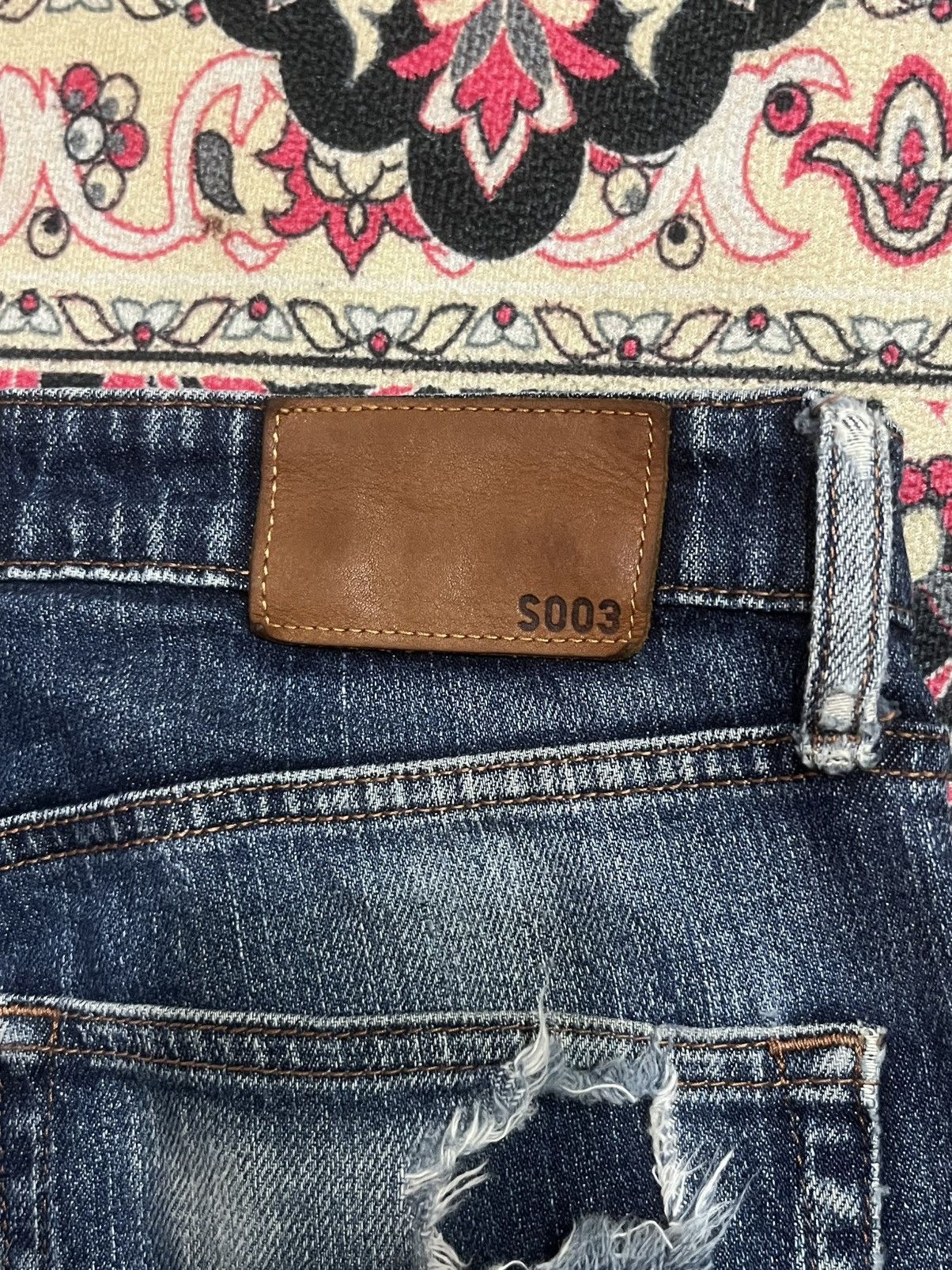 Jun Takahashi ⚡️Vintage⚡️Uniqlo UJ Dark Blue Washed Distressed Frayed Jeans Size US 33 - 8 Thumbnail