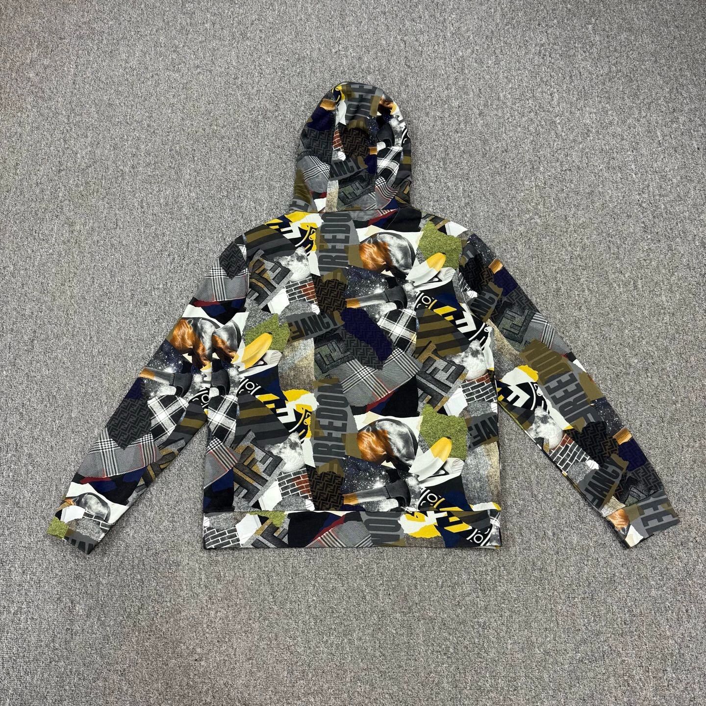 Fendi Fendi All-over Art Patchwork Hoodie - Size 44 Size L / US 10 / IT 46 - 2 Thumbnail