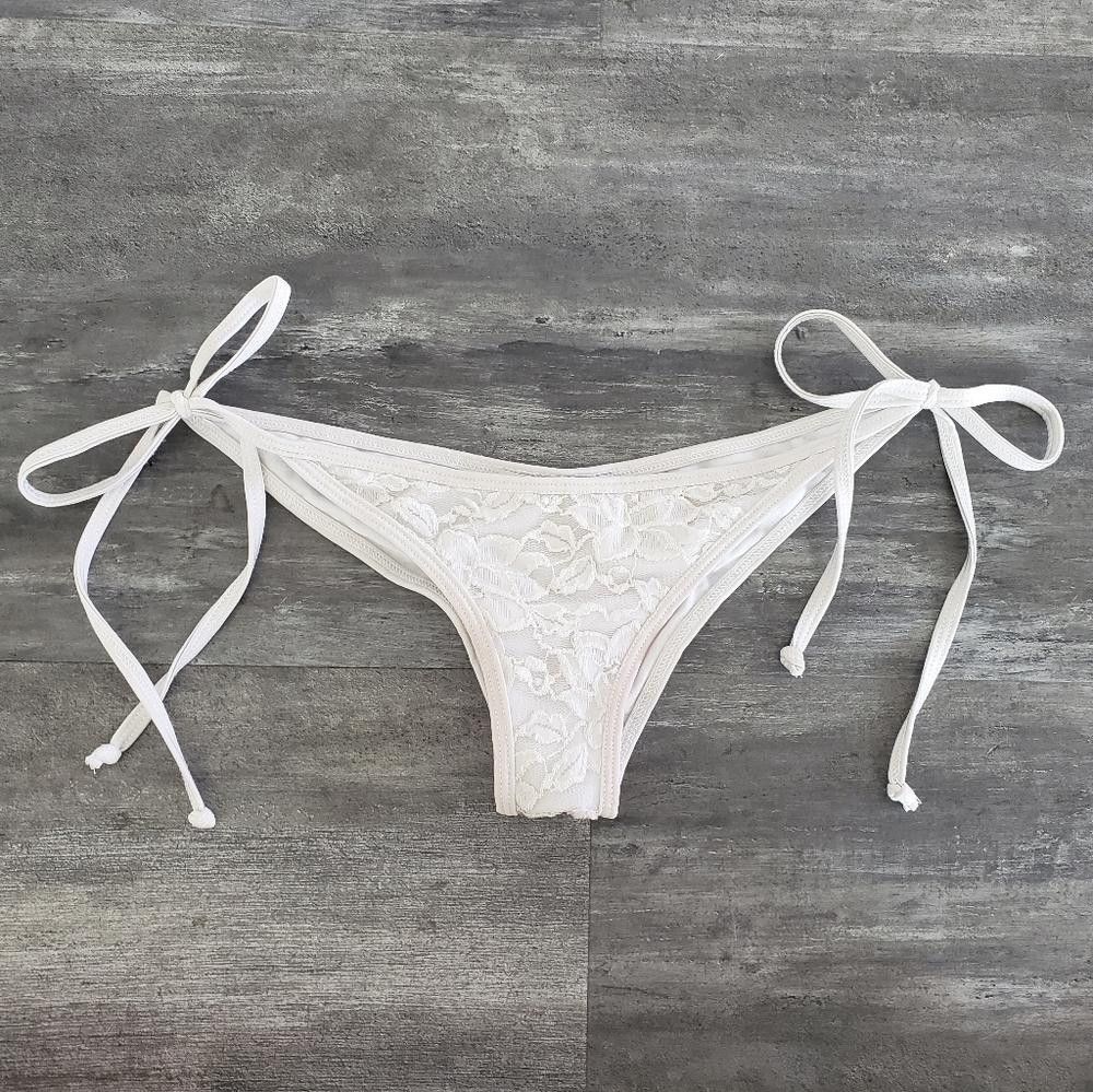 Designer White Lace Detailed LMG Bikini Bottoms Size ONE SIZE - 1 Thumbnail