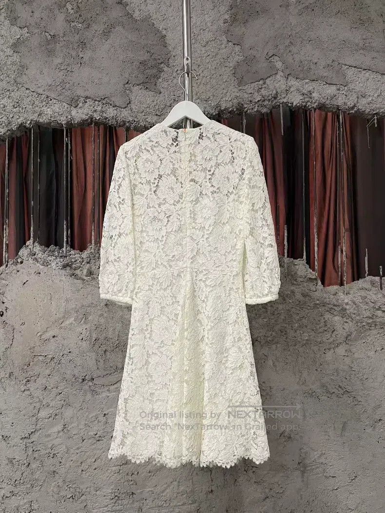 Other Valentino Lace dress Size XS / US 0-2 / IT 36-38 - 2 Thumbnail
