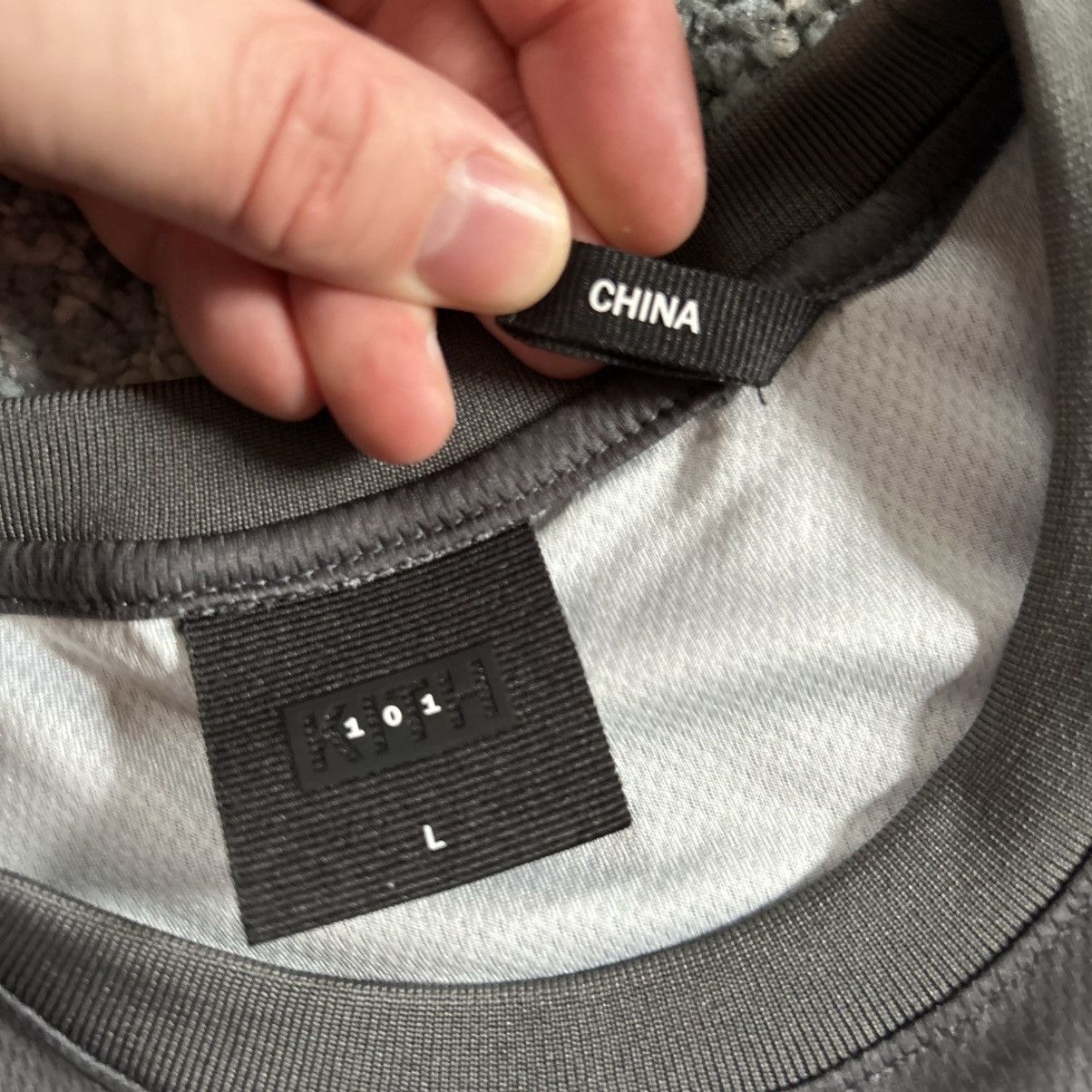 Kith 101 OTTO PANELED MESH L/S WARM UP SHOOTiNG SHiRT MiNiMALiSM Size US L / EU 52-54 / 3 - 14 Thumbnail
