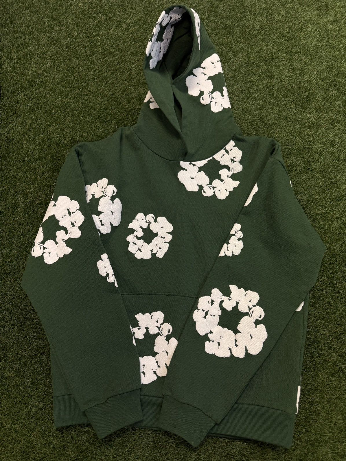 DENIM TEARS Denim Tears OG Cotton Wreath Hoodie Size Large (NEW) Size US L / EU 52-54 / 3 - 1 Thumbnail