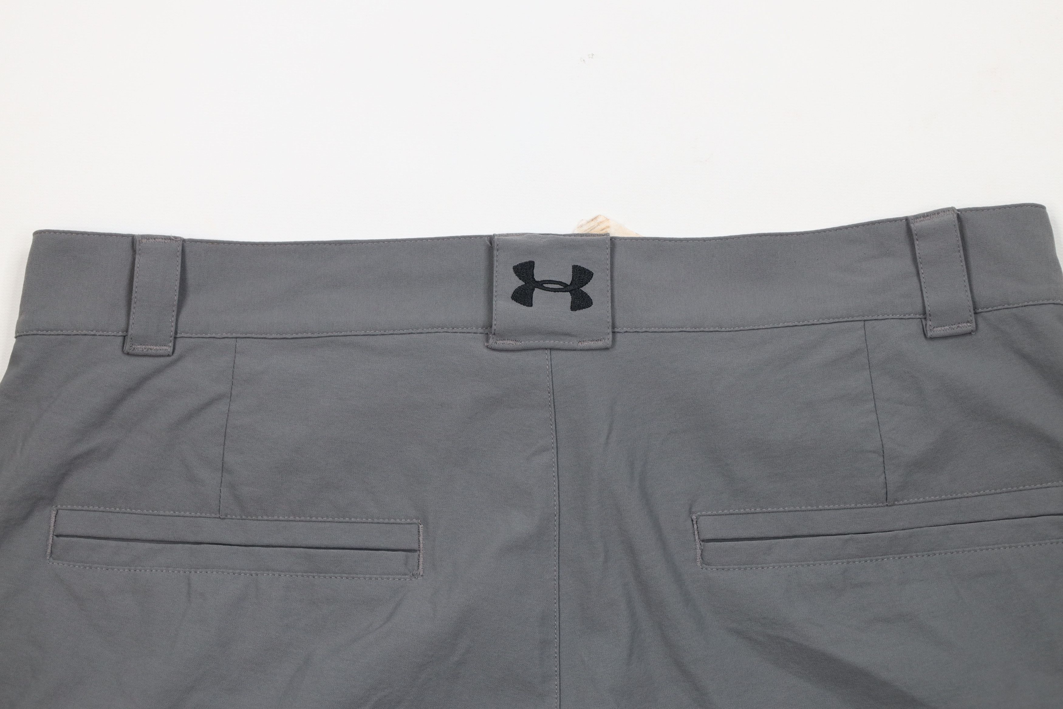 Under Armour Under Armour HeatGear Golfing Golf Chino Shorts Gray Tech Size US 34 / EU 50 - 8 Thumbnail