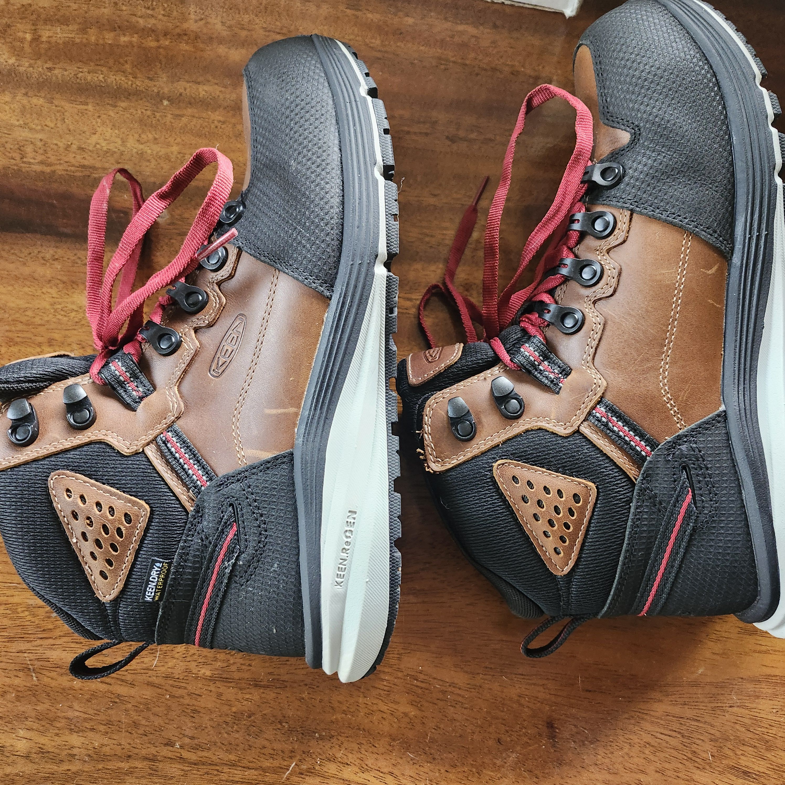 KEEN KEEN Utility Waterproof Work Boots Men's 9.5 Brown Black EH Size US 9.5 / EU 42-43 - 9 Thumbnail