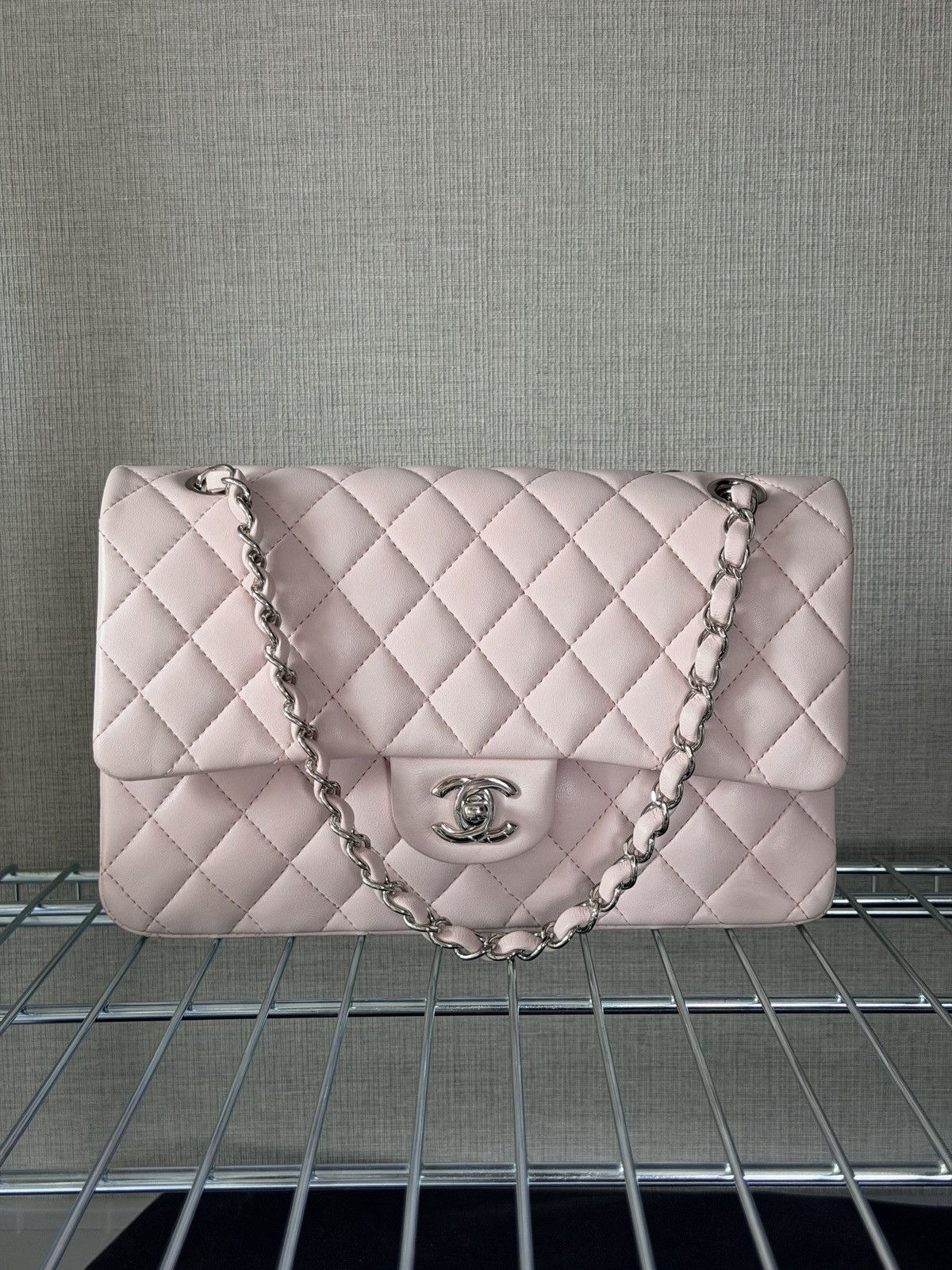 Chanel Chanel Lambskin Classic Flap Medium Handbag Size ONE SIZE - 2 Thumbnail