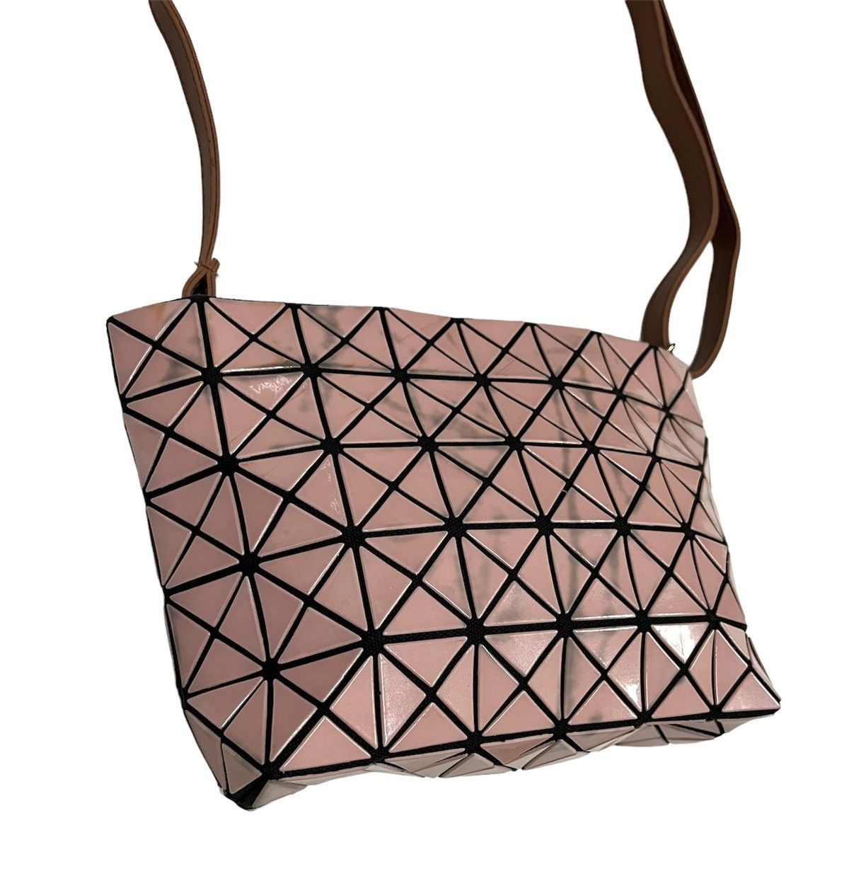 Issey Miyake BAO BAO ISSEY MIYAKE PINK GEOMETRIC JAPANESE BRAND SLING BAG Size ONE SIZE - 17 Thumbnail