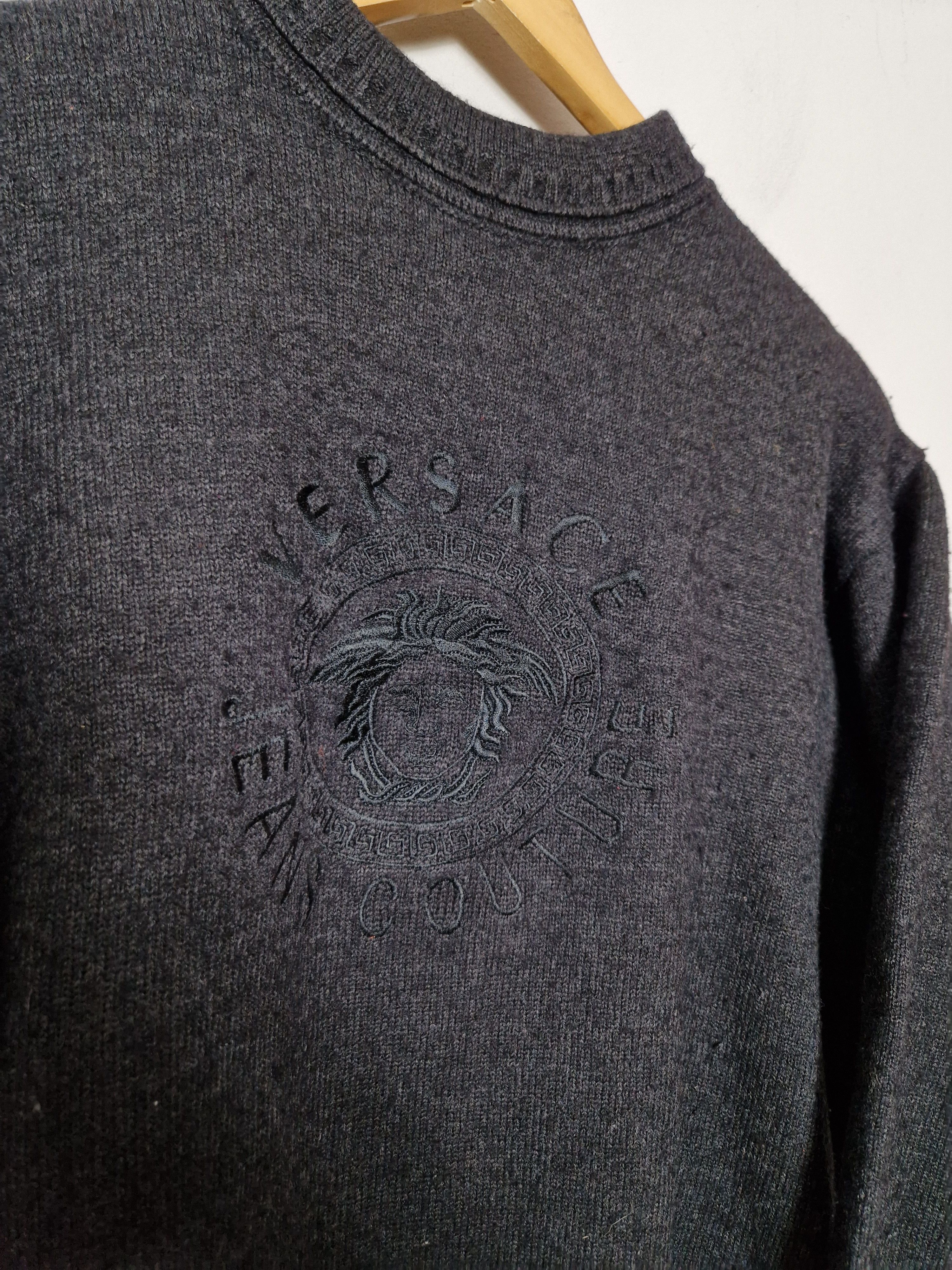 Versace Versace big medusa logo sweater Size L / US 10 / IT 46 - 5 Thumbnail