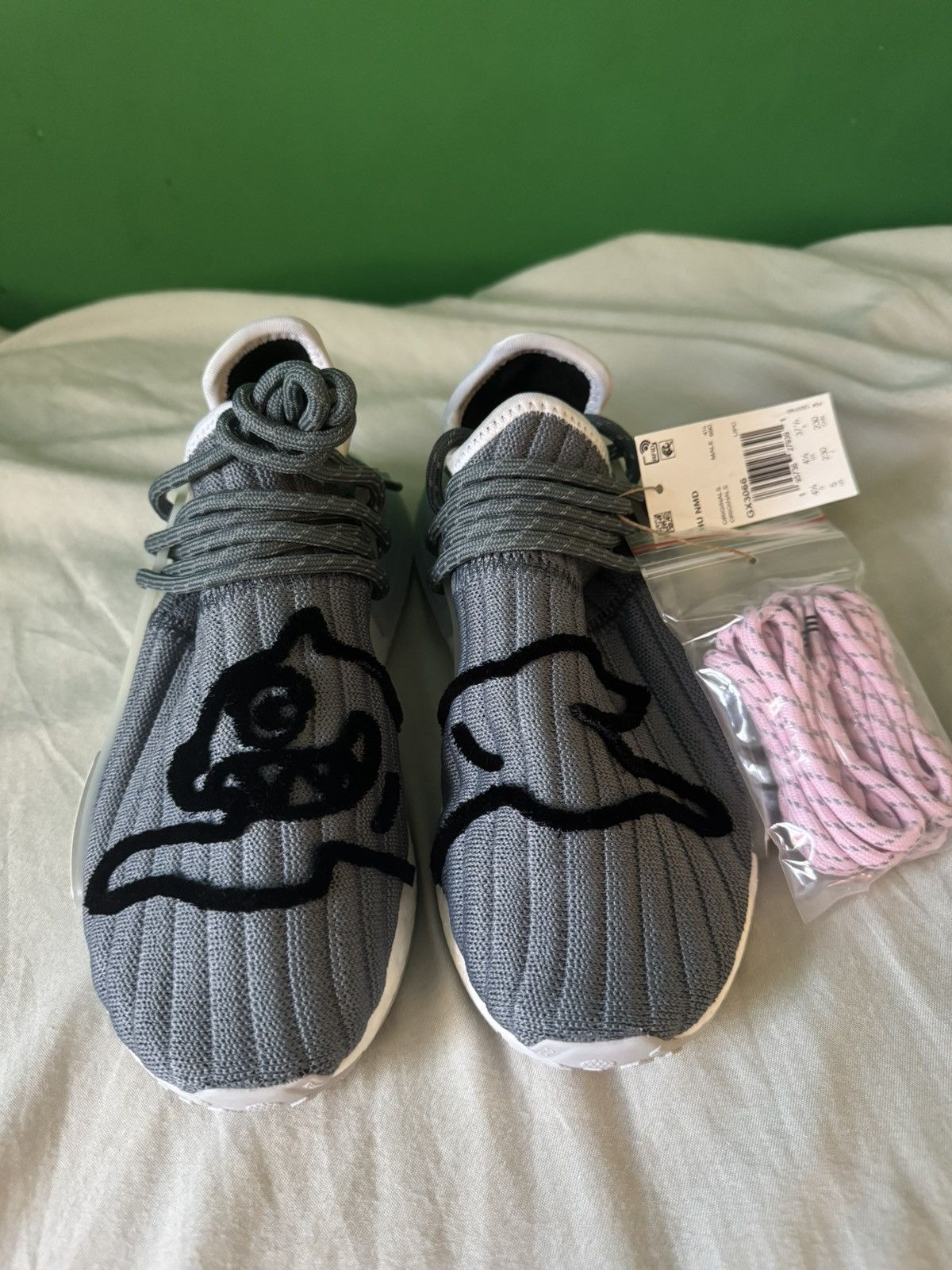 Adidas Adidas nmd hu pharell x billionaire boys club 2021 Size US 5 / EU 37 - 4 Thumbnail