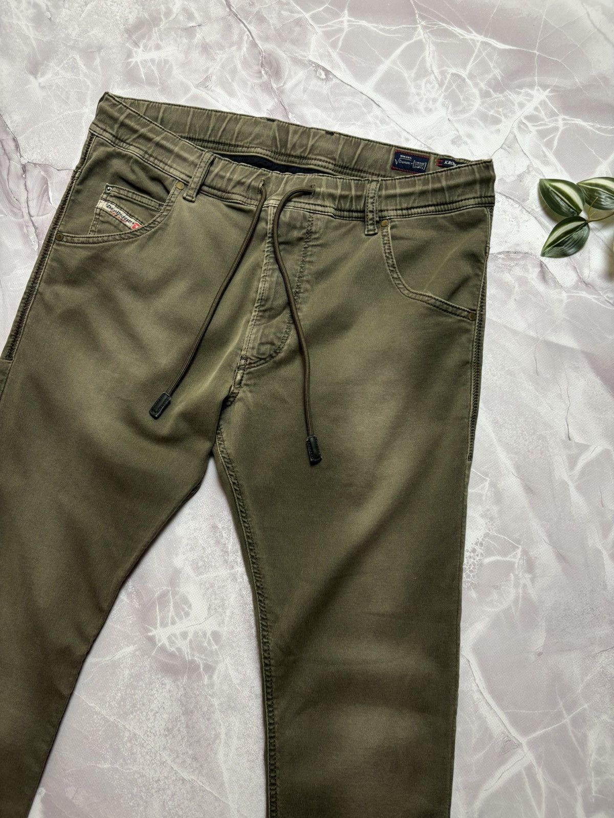 Diesel Diesel Krooley-Ne Jogg Jeans Sweatpants Khaki Green Mens 30 Size US 30 / EU 46 - 4 Thumbnail