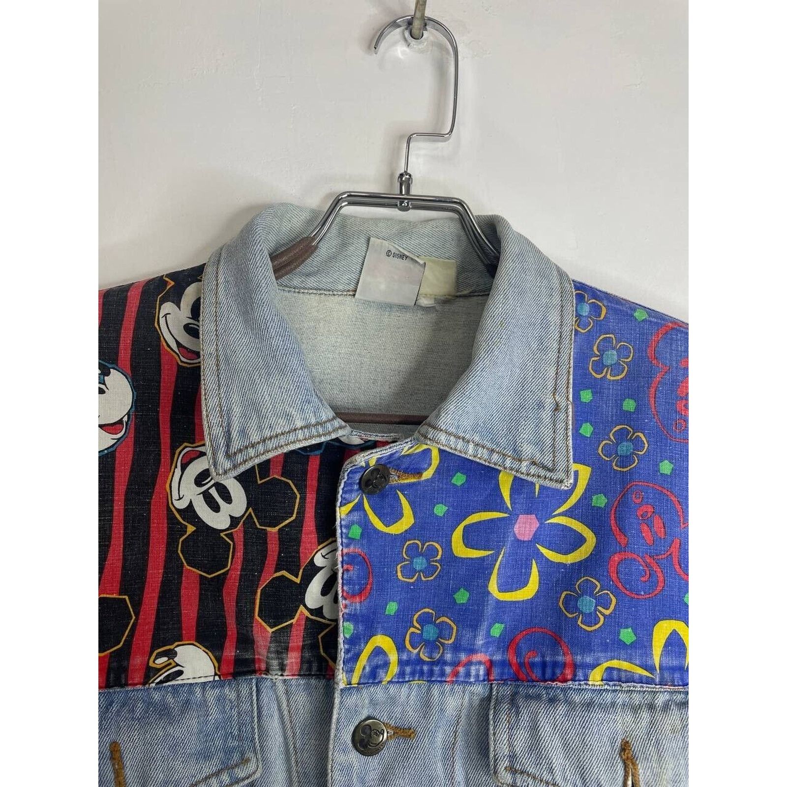 Disney × Mickey Mouse × Vintage Vintage Disney Mickey & Co. Denim Jacket Light Wash Size L Size US L / EU 52-54 / 3 - 5 Thumbnail