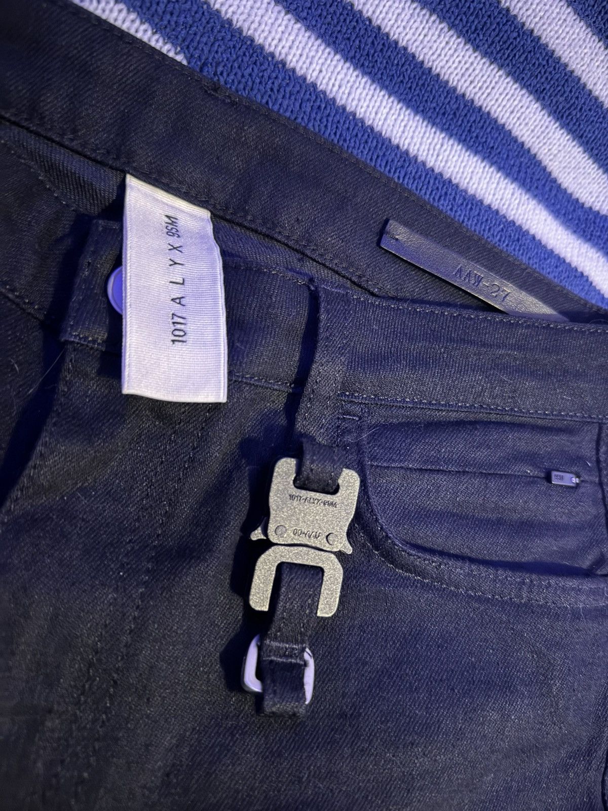 1017 ALYX 9SM 1017 ALYX 9SM Straight leg jeans Size US 27 - 5 Thumbnail