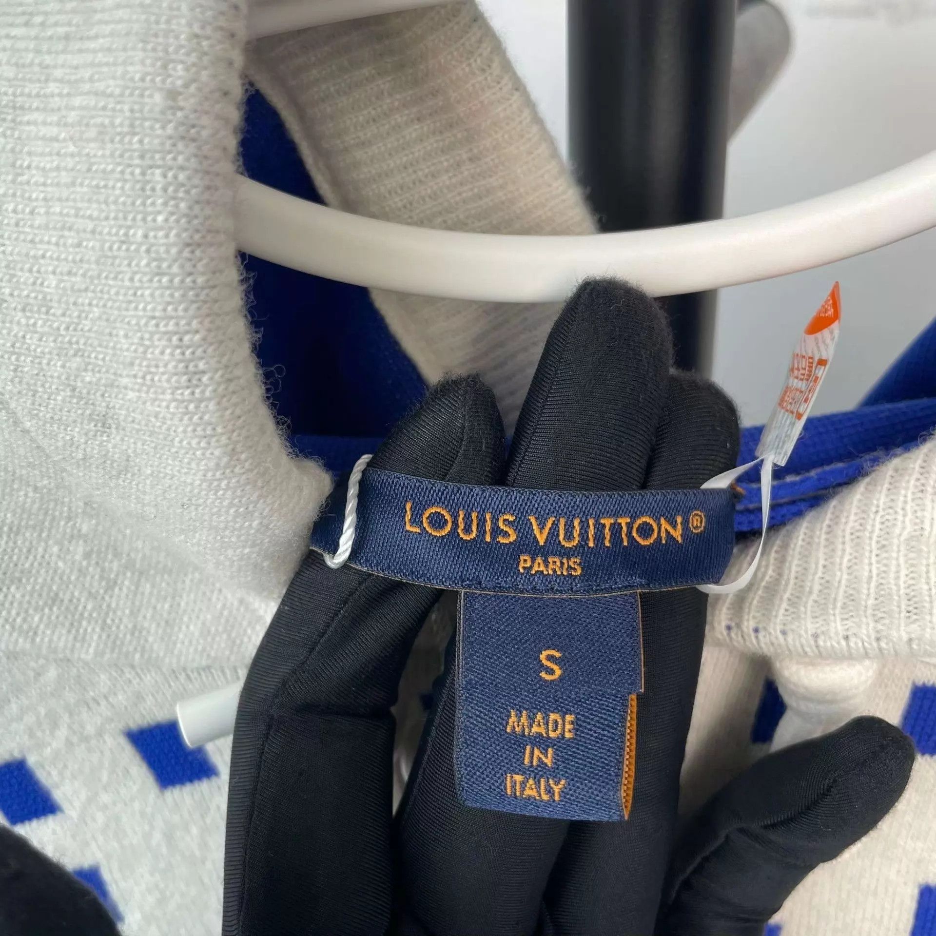 Louis Vuitton Lv Cotton Women's Sweatshirt & Short Set White S Size S / US 4 / IT 40 - 5 Thumbnail