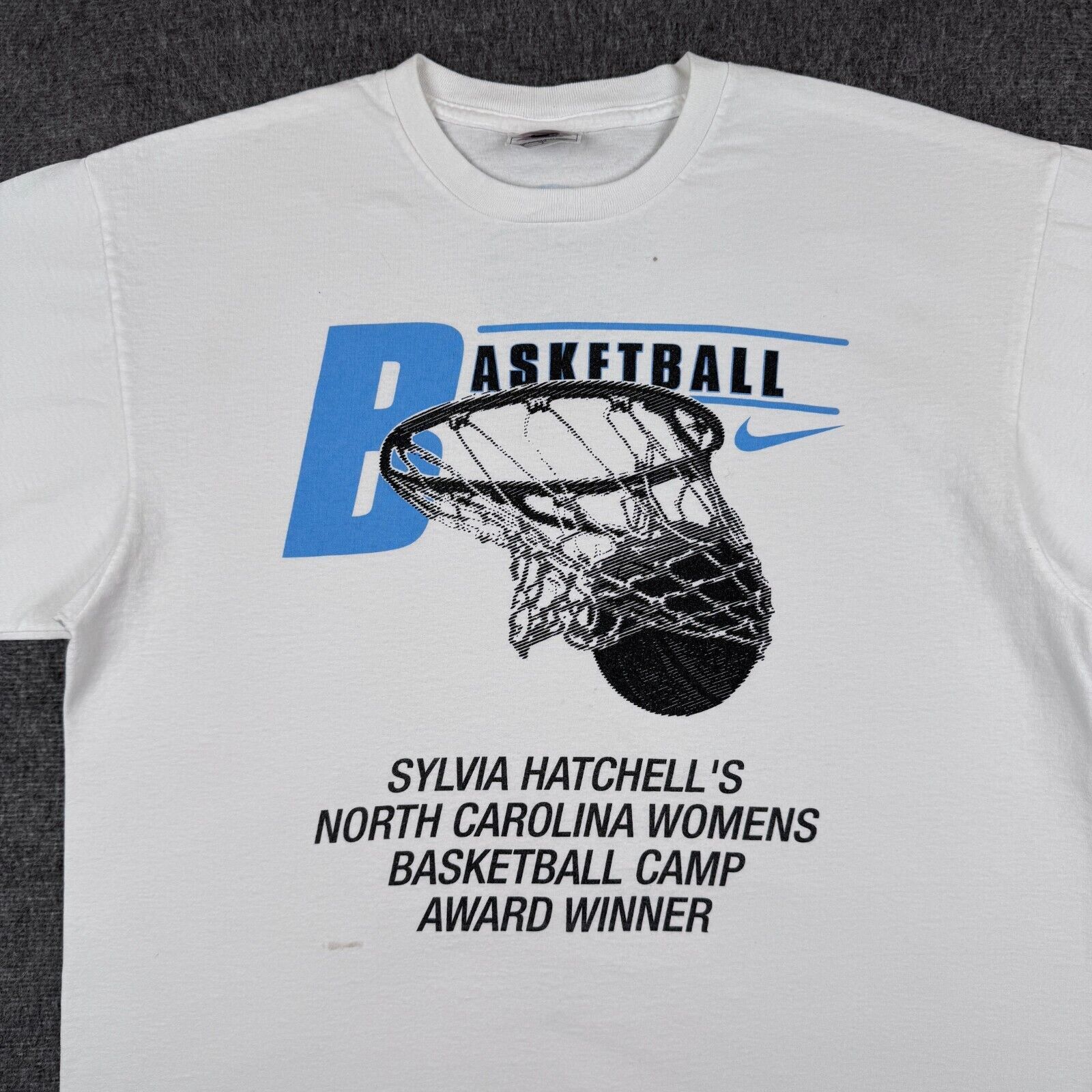 Nike Vintage Nike North Carolina Basketball Camp T-Shirt Mens L Size US L / EU 52-54 / 3 - 2 Thumbnail