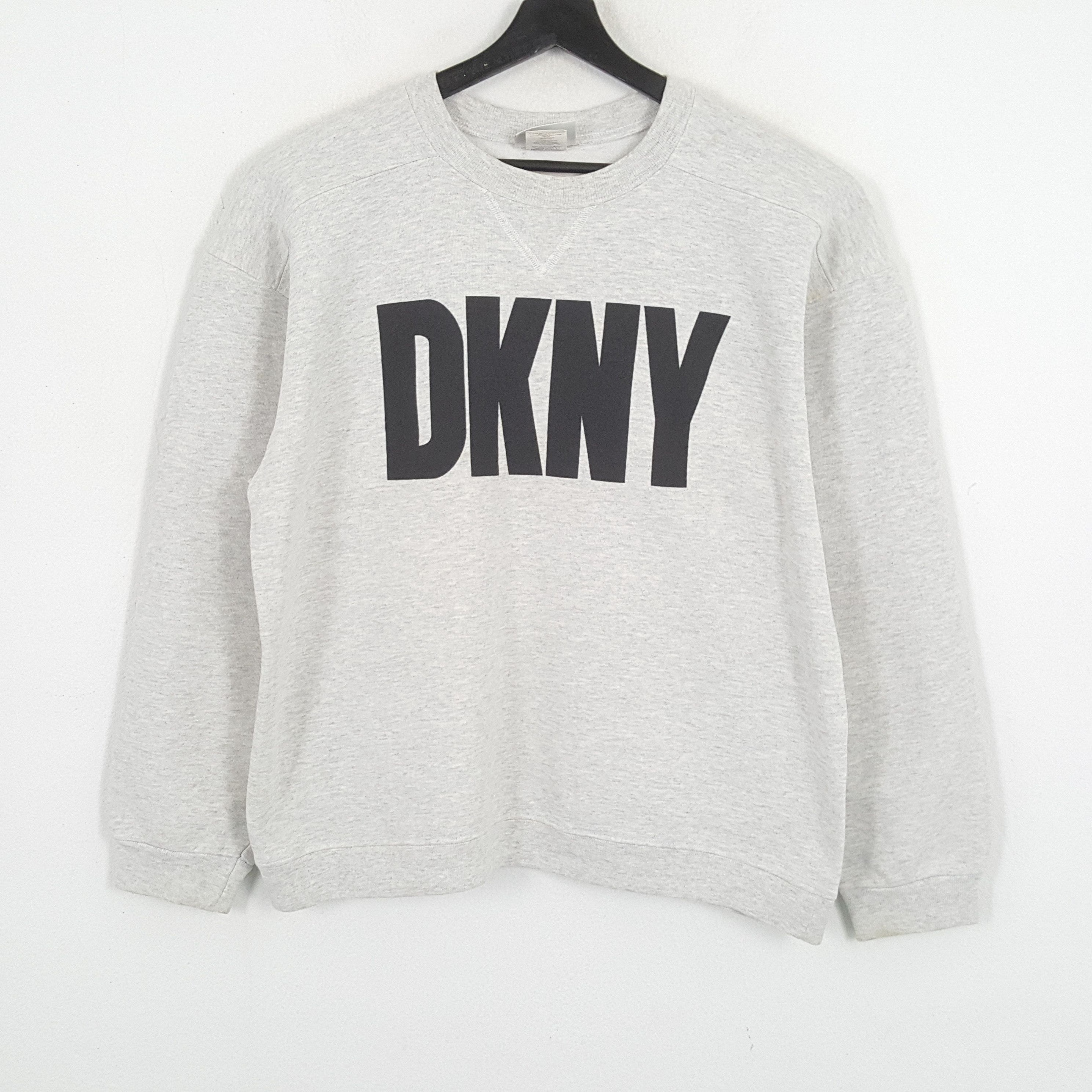 DKNY × Vintage DKNY JEANS Center Spellout Design Sweatshirt Size US L / EU 52-54 / 3 - 1 Thumbnail