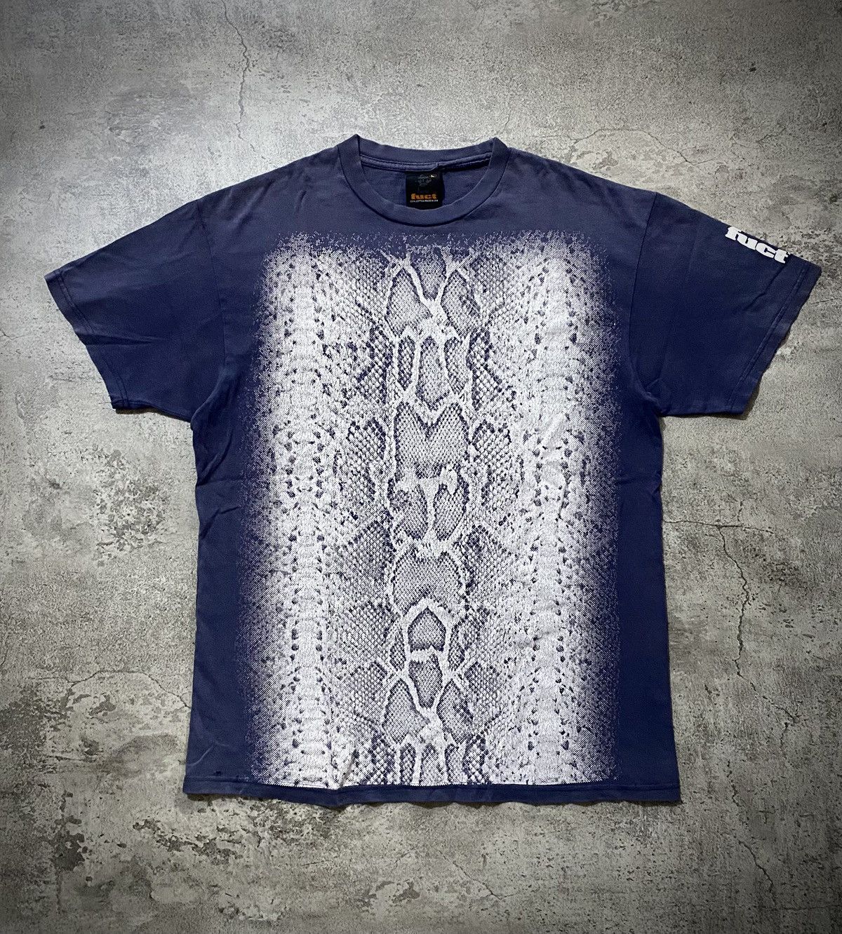 FUCT Rare Vintage Fuct snake skin tshirt Size US L / EU 52-54 / 3 - 1 Thumbnail
