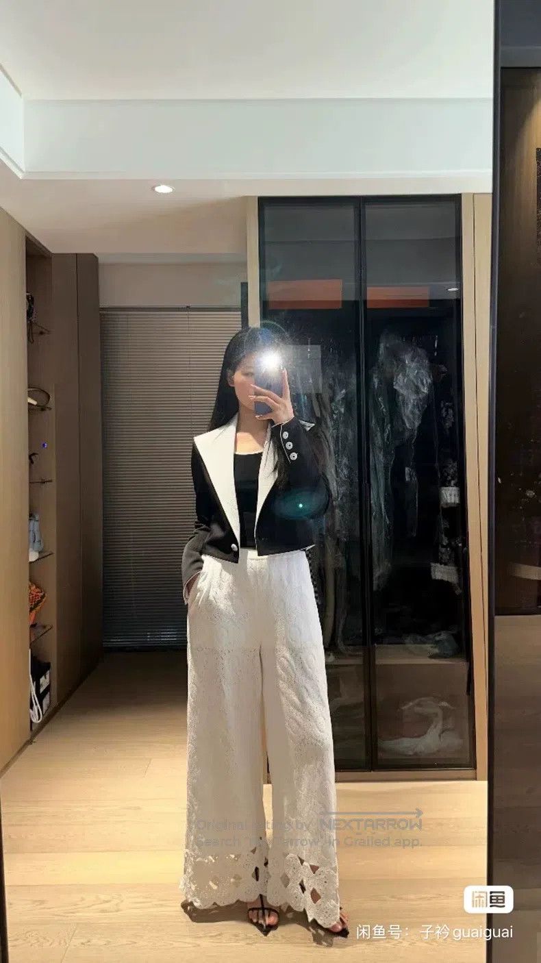 Chanel Chanel White hollow knitted wide-leg trousers Size 26" / US 2 / IT 38 - 7 Thumbnail
