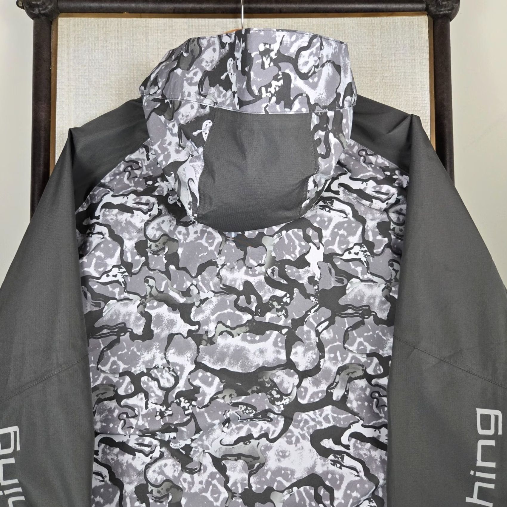 Vintage HUK Fishing Jacket Mens Sz 2XL New Smoke Camo Hooded Wind/Waterproof Shell 40 Size US XXL / EU 58 / 5 - 7 Thumbnail