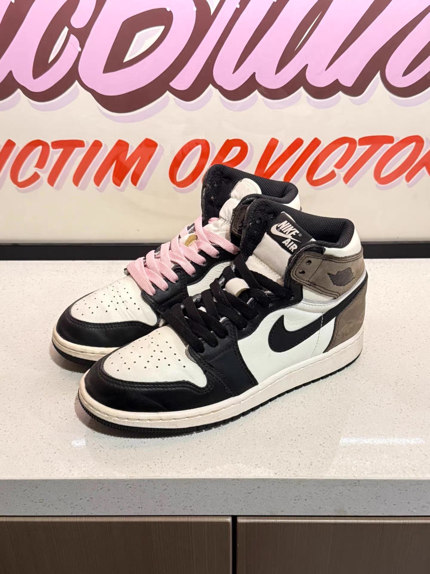Nike Air Jordan 1 Retro High OG "Dark Mocha Ｑ20 Size US 5 / EU 37 - 1 Thumbnail
