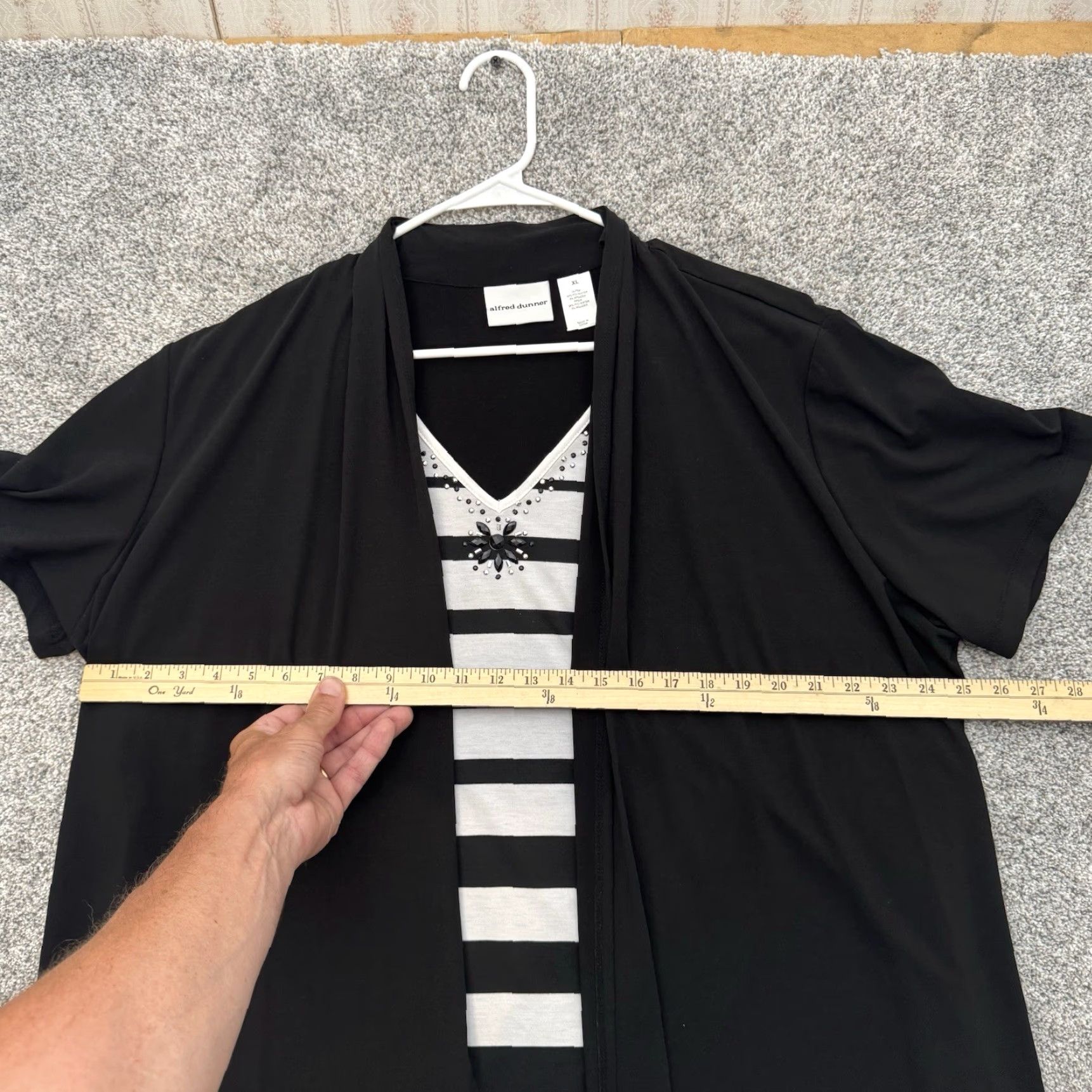 Vintage Alfred Dunner Top XL Office Chic Blouse Women Black Short Sleeve Polyester Spandex Lagenlook Grandmacore Minimalist Art Teacher Size XL / US 12-14 / IT 48-50 - 3 Thumbnail