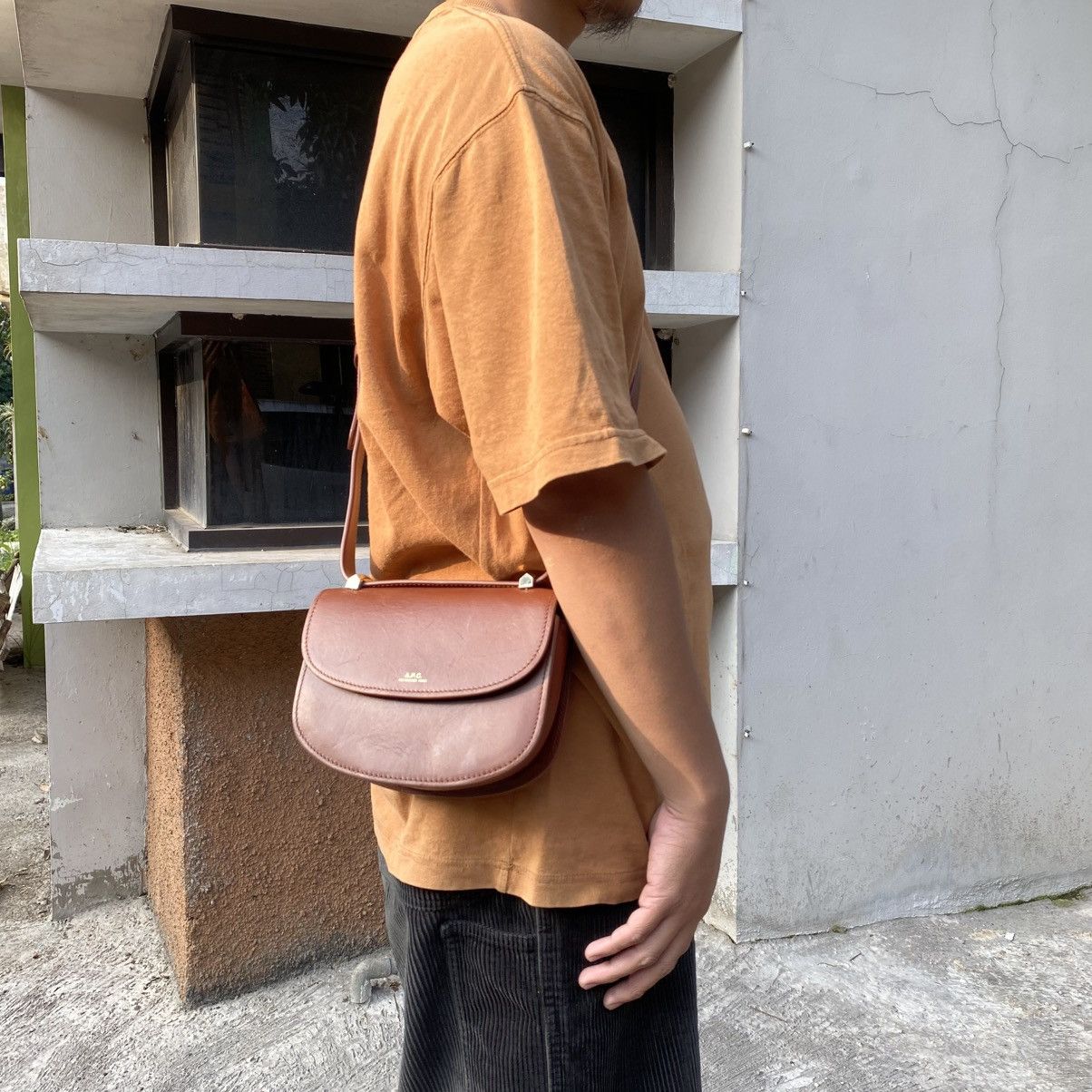 A.P.C. A.P.C Geneve Mini Shoulder Bag Size ONE SIZE - 8 Thumbnail