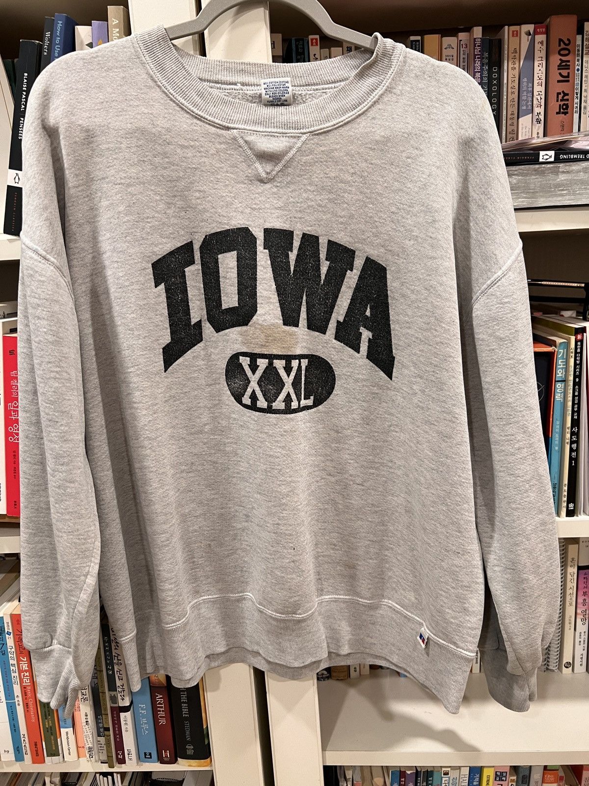 Russell Athletic Russel Athletic vintage crewneck iowa Size US XL / EU 56 / 4 - 1 Thumbnail