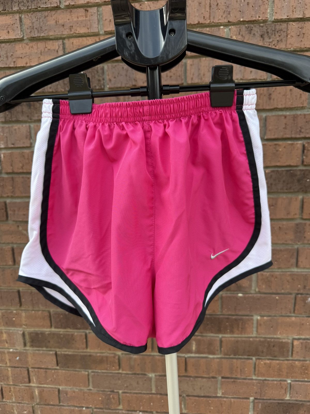 Nike Nike Dri-Fit Tempo 10K Running Shorts Women Pink White Size 24" / US 00 / IT 34 - 1 Thumbnail