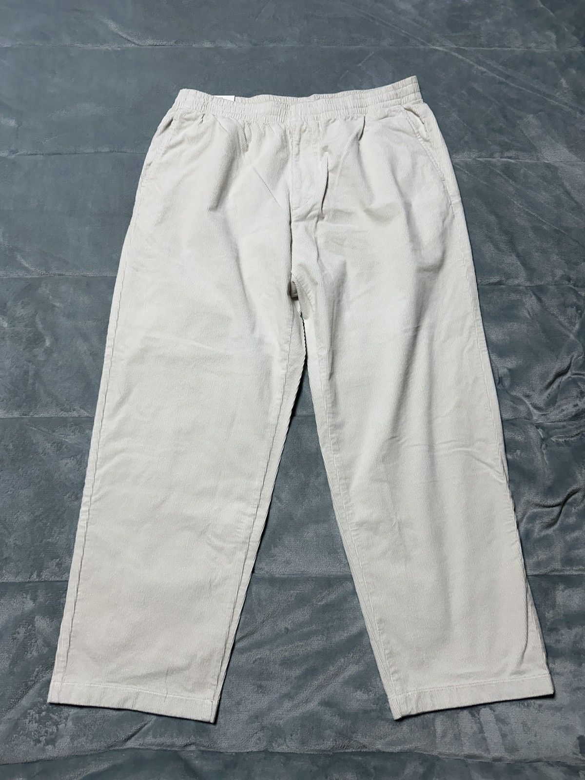 Uniqlo NWT Uniqlo Cream Off White Corduroy Pants Size XL Size US 36 / EU 52 - 1 Thumbnail