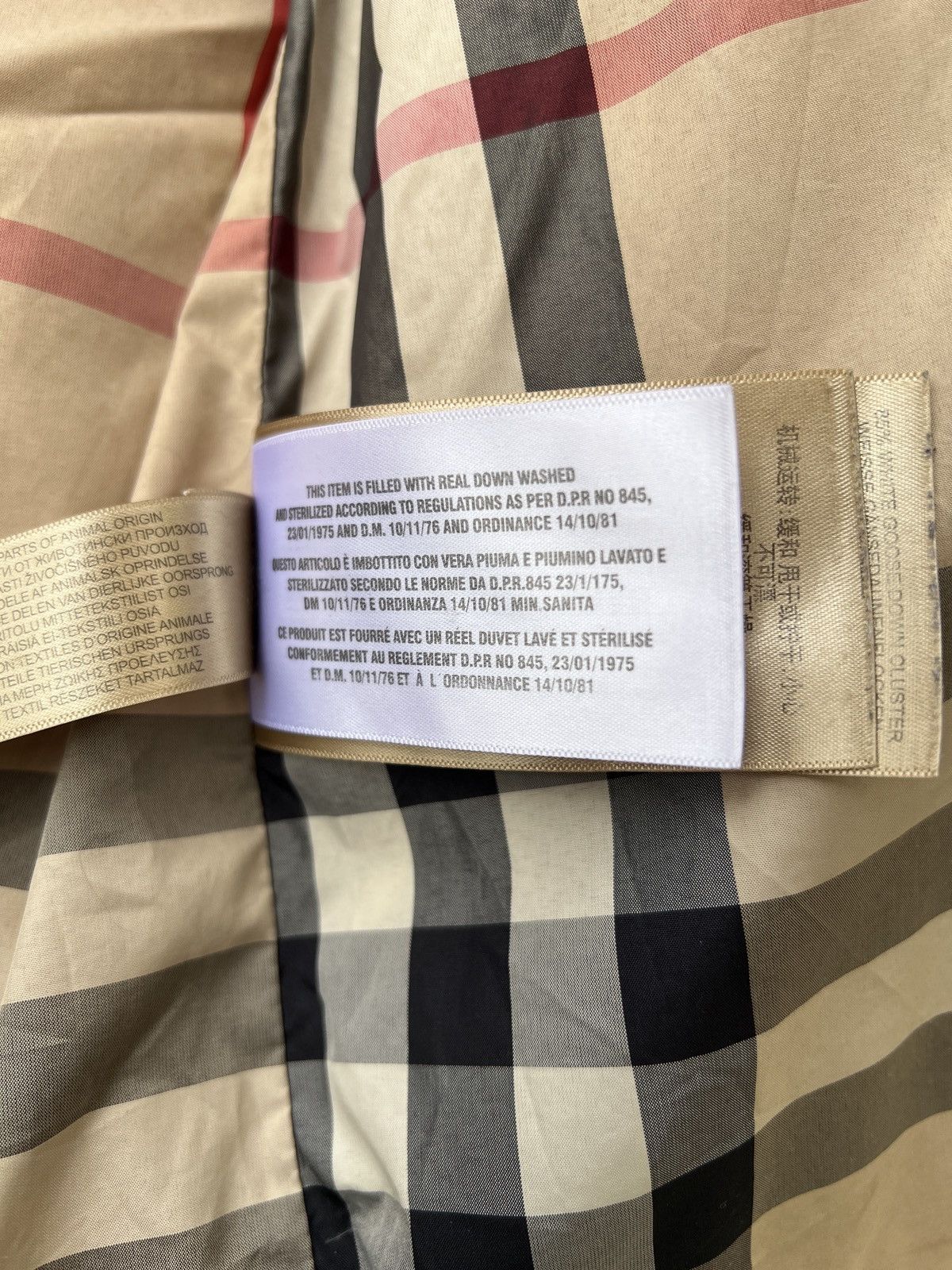 Burberry Burberry Goose Down jacket Size M / US 6-8 / IT 42-44 - 11 Thumbnail