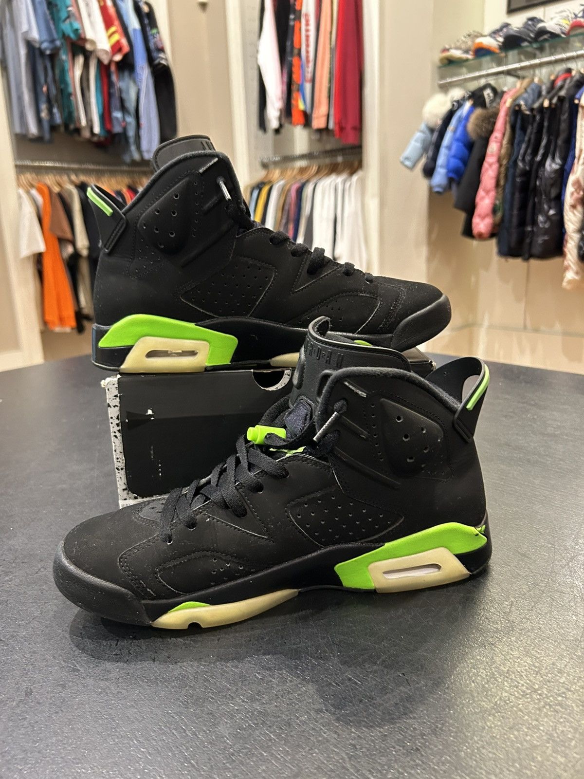 Jordan Brand Jordan 6 Retro ‘Electric Green’ Size US 10.5 / EU 43-44 - 2 Thumbnail