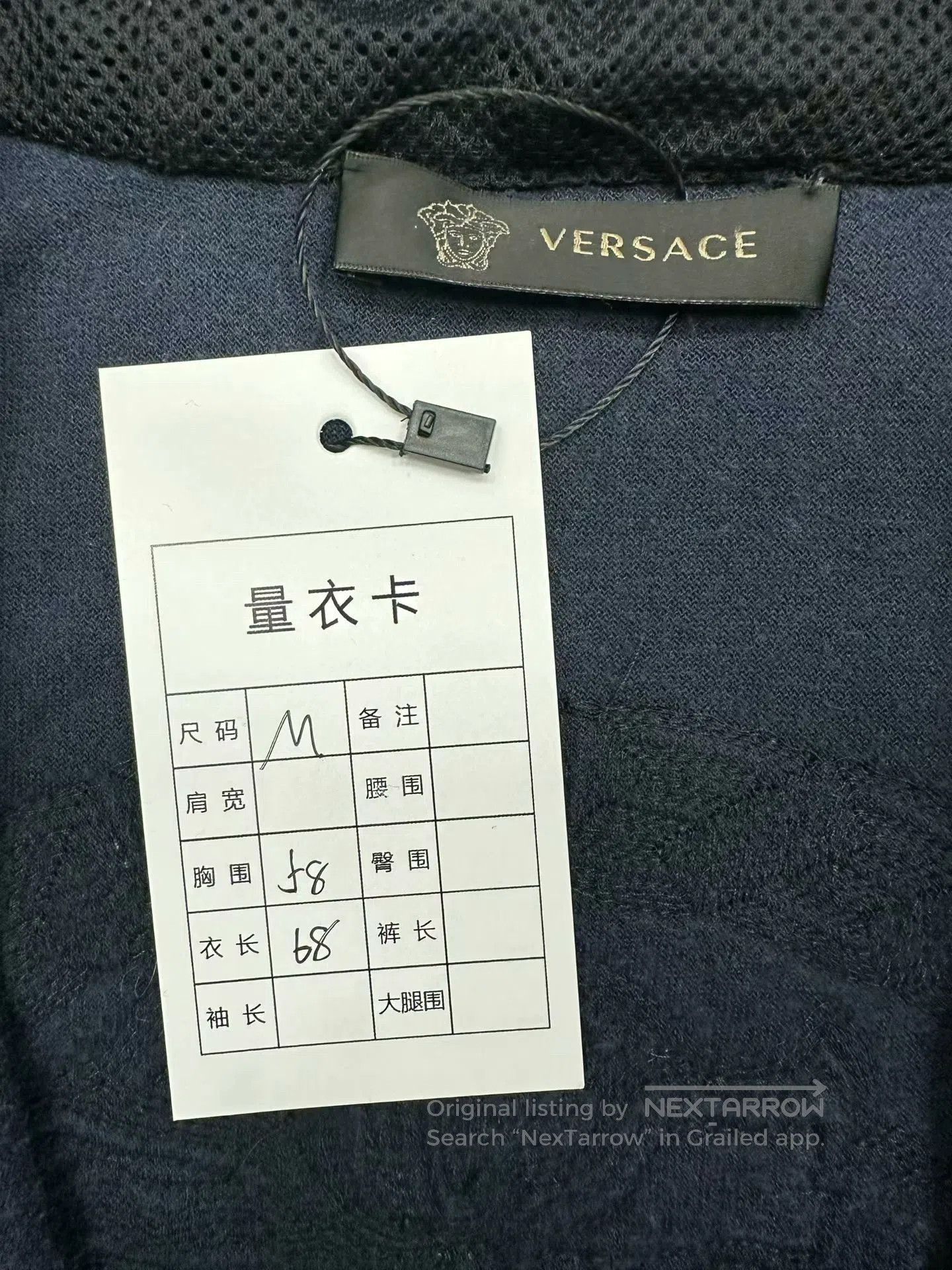 Versace versace velvet medusa hoodie size m. Size US M / EU 48-50 / 2 - 3 Thumbnail