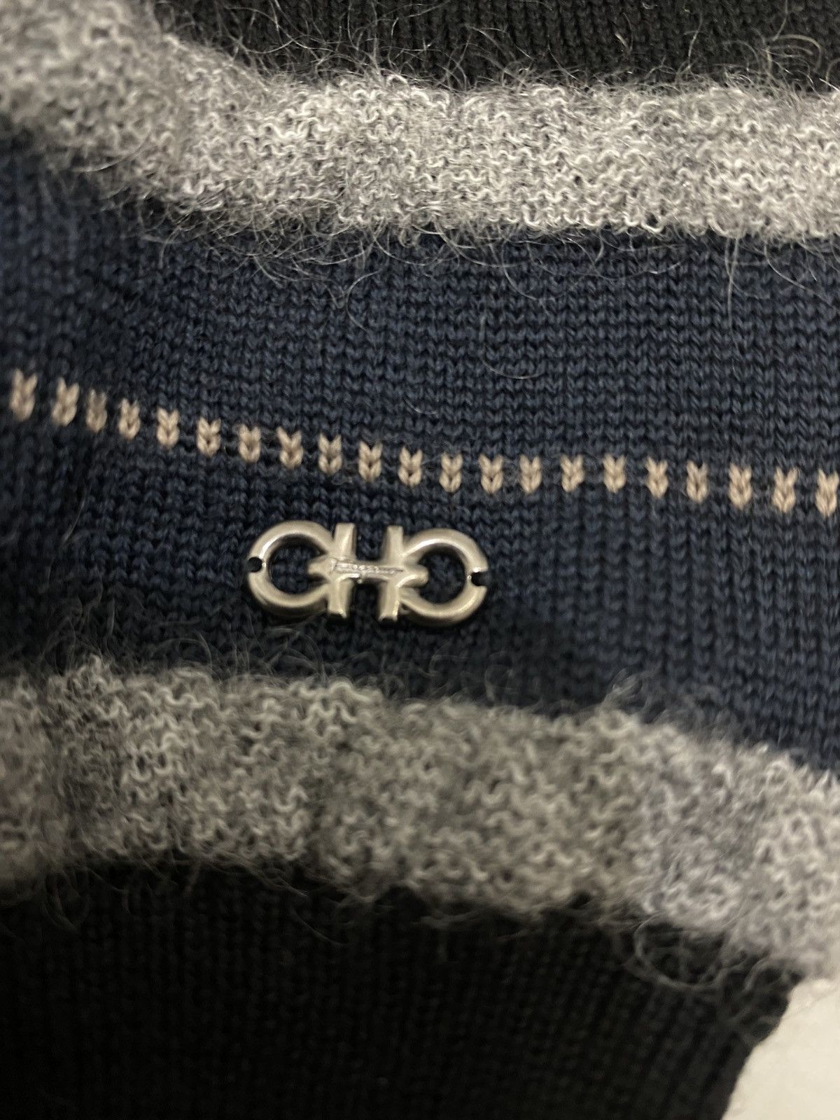 Salvatore Ferragamo Salvatore Ferragamo Scarve Colar Knitwear Size US XL / EU 56 / 4 - 7 Thumbnail
